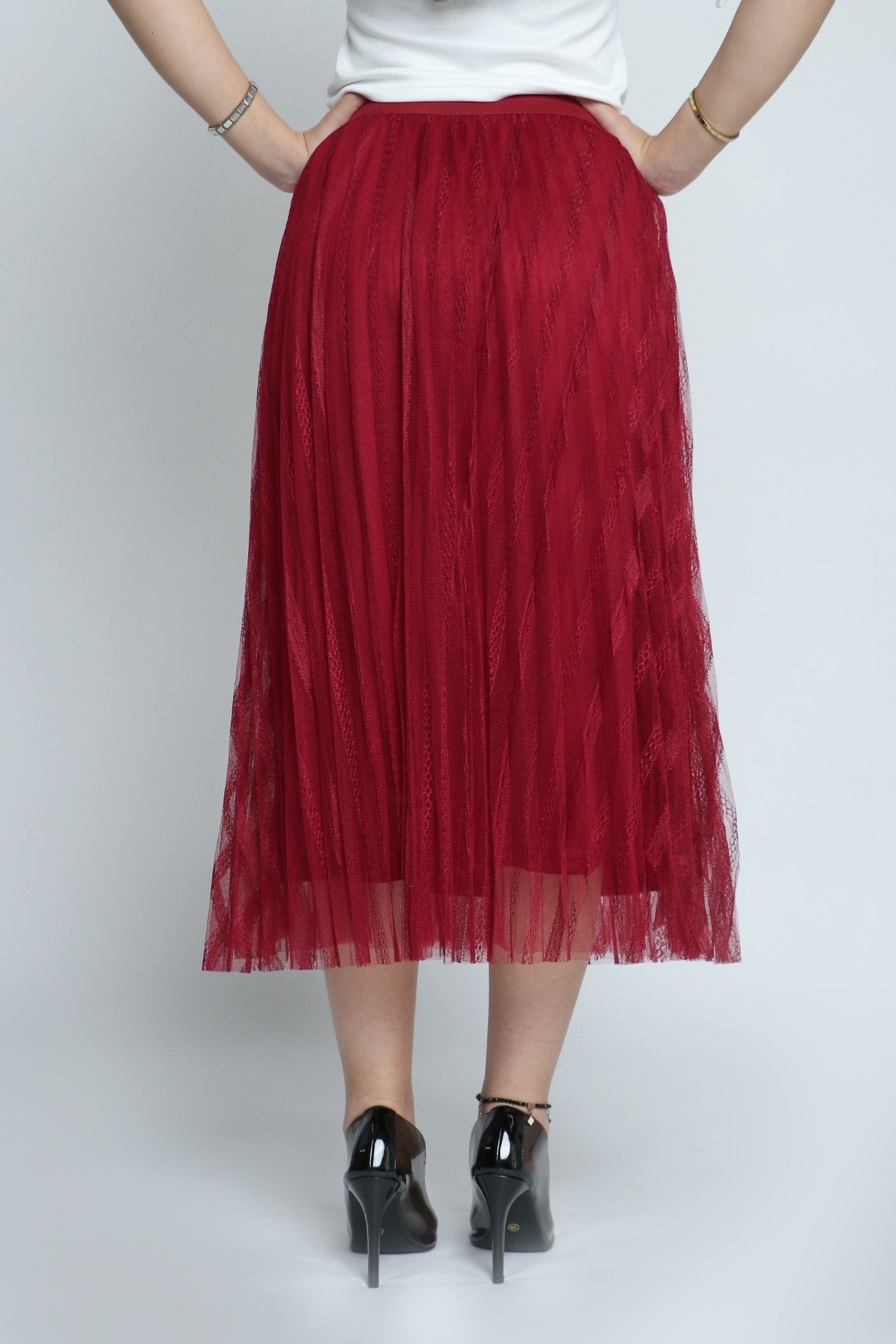 ميكا تنورة ميدي شبك دانتيل مطوي مبطنة