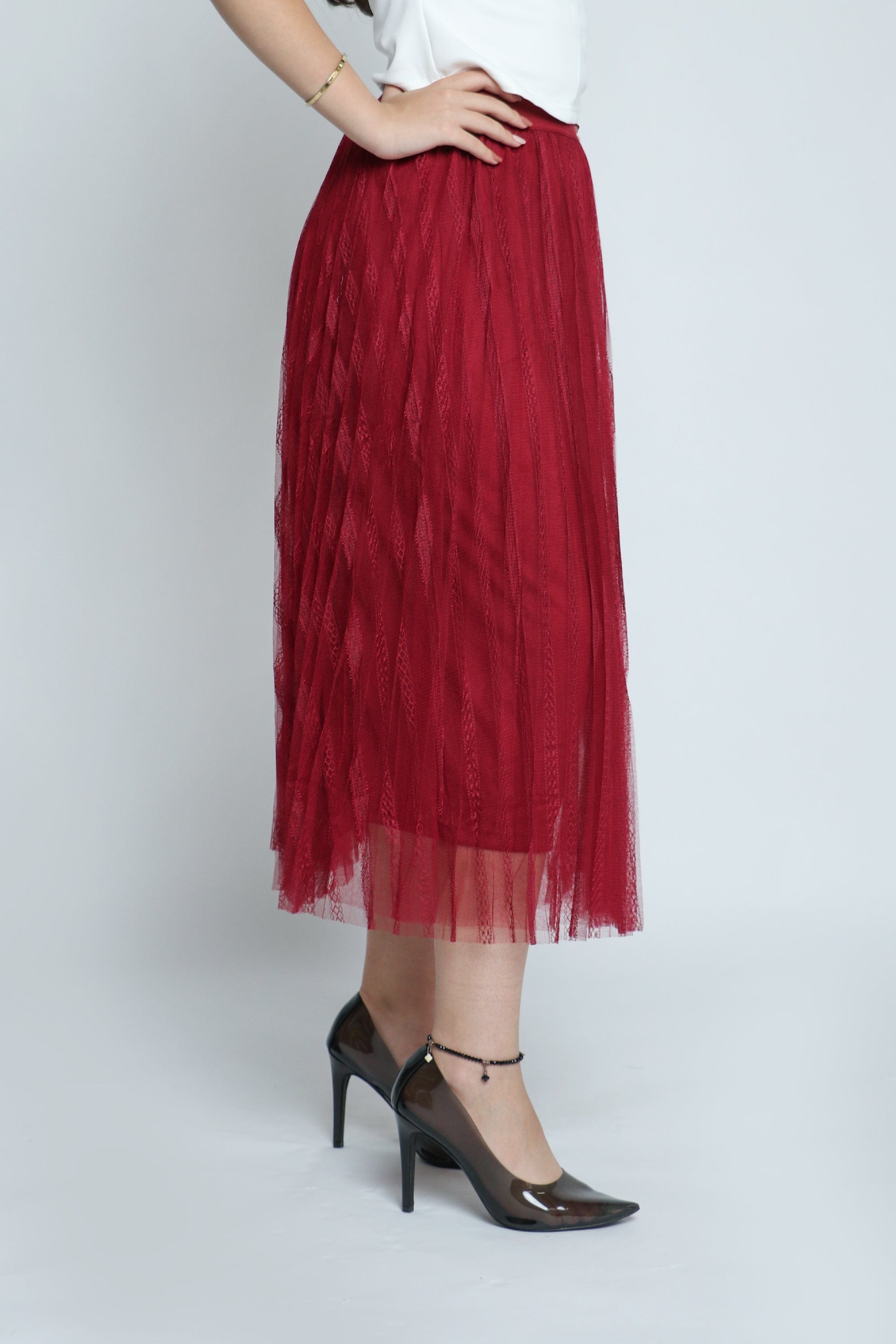 ميكا تنورة ميدي شبك دانتيل مطوي مبطنة