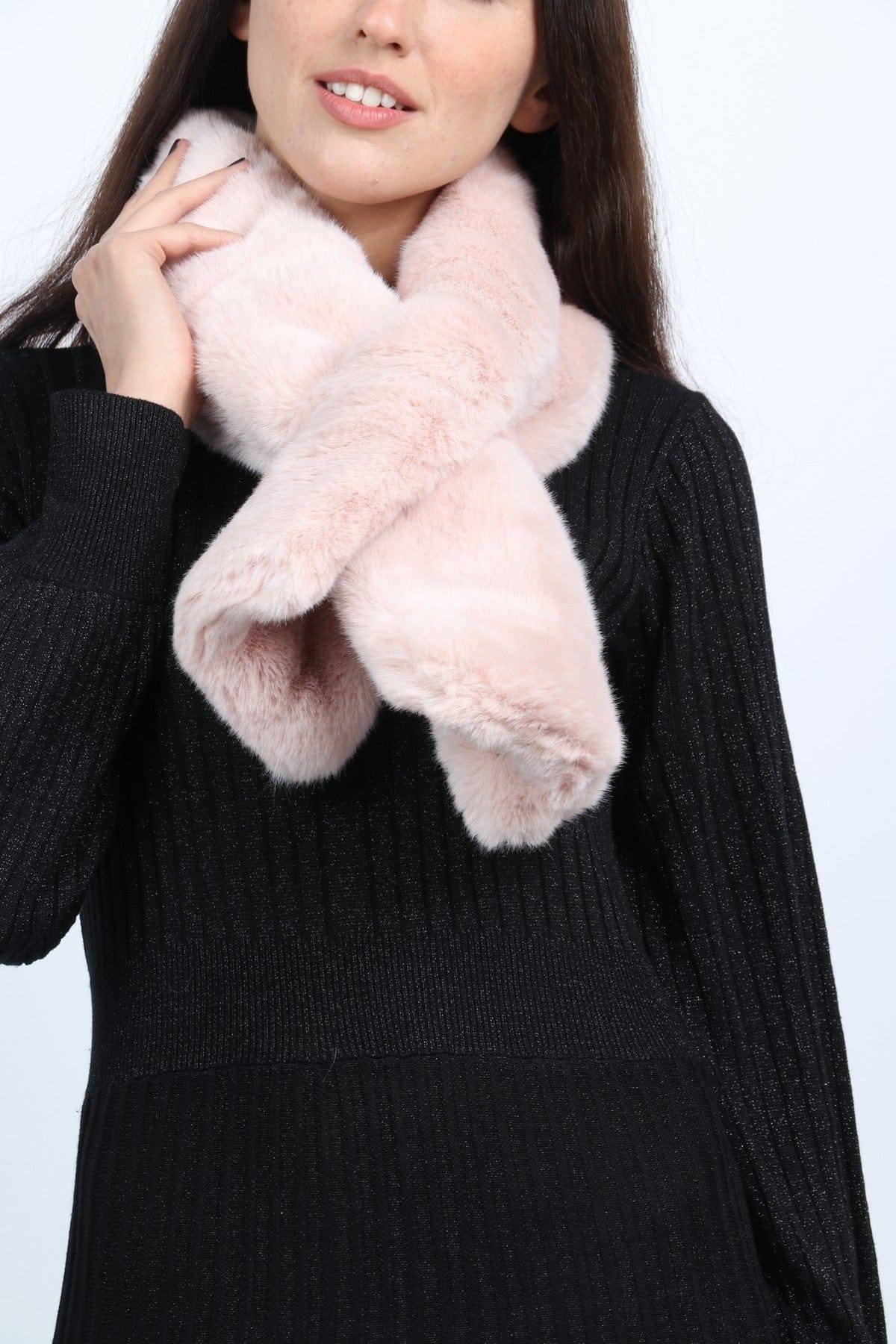 ميكا وشاح صغير فرو نسائي