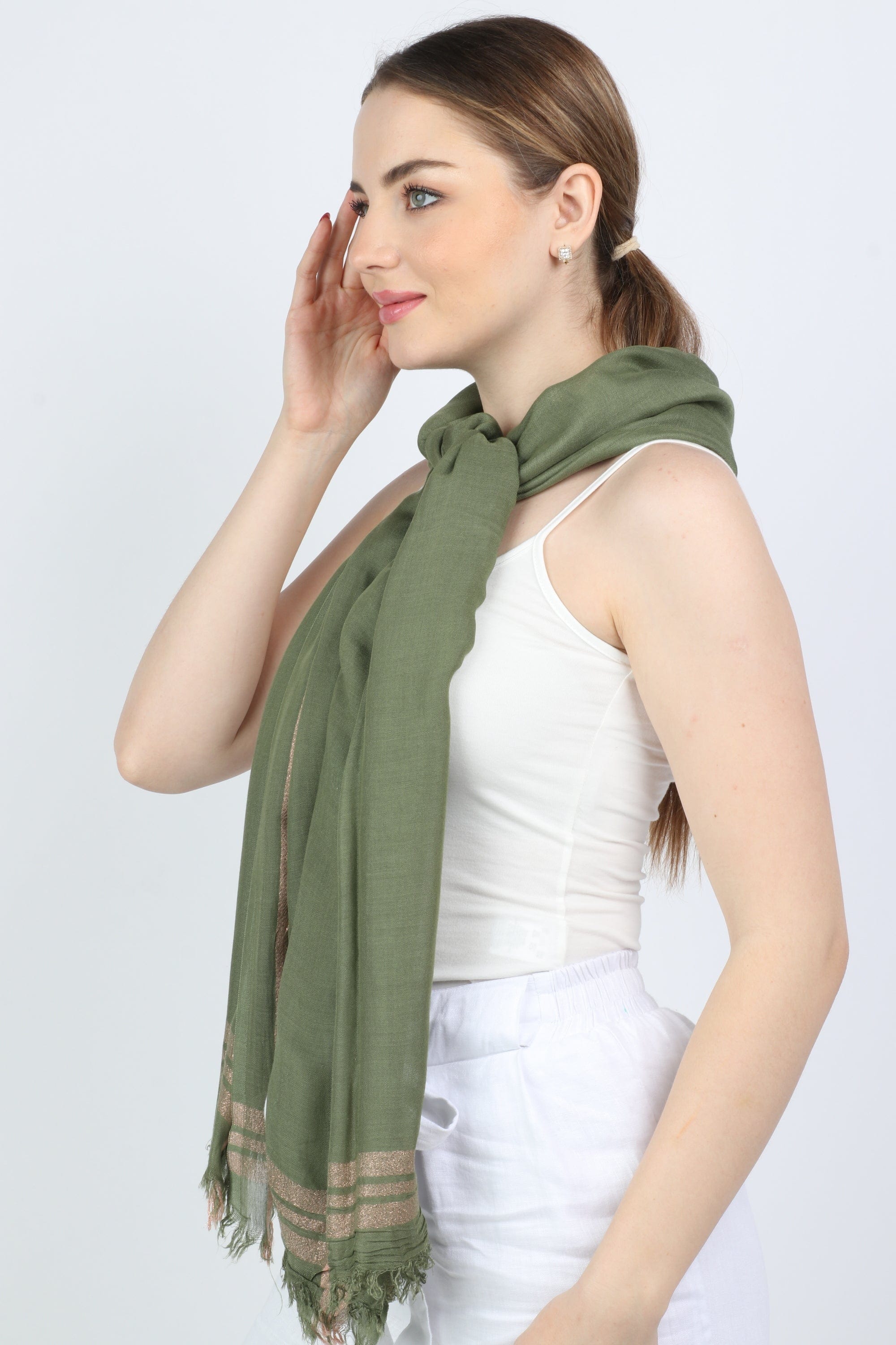 ميكا سكارف رقبة سادة نسائي