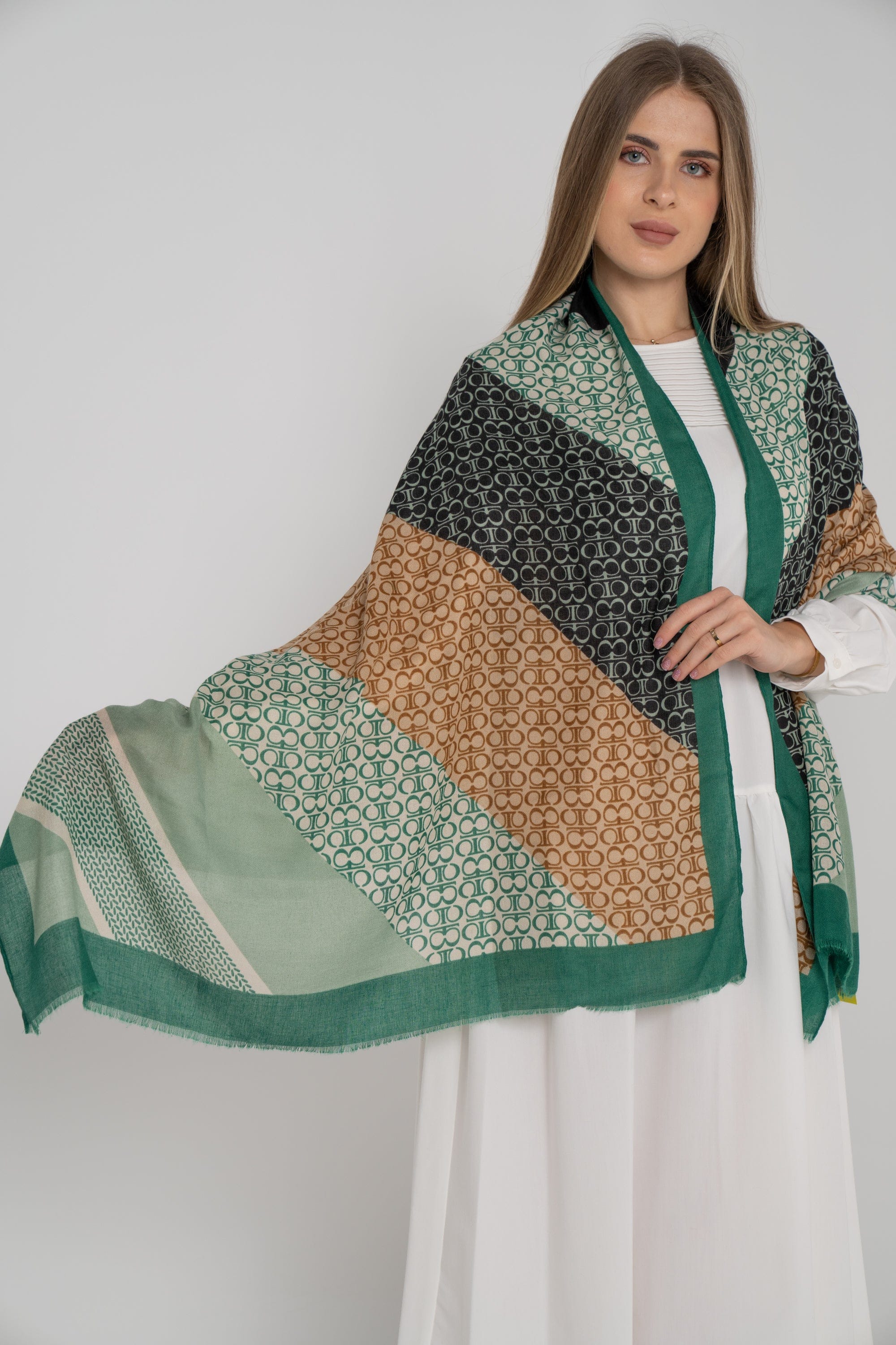 ميكا وشاح نسائي خففيف منقوش