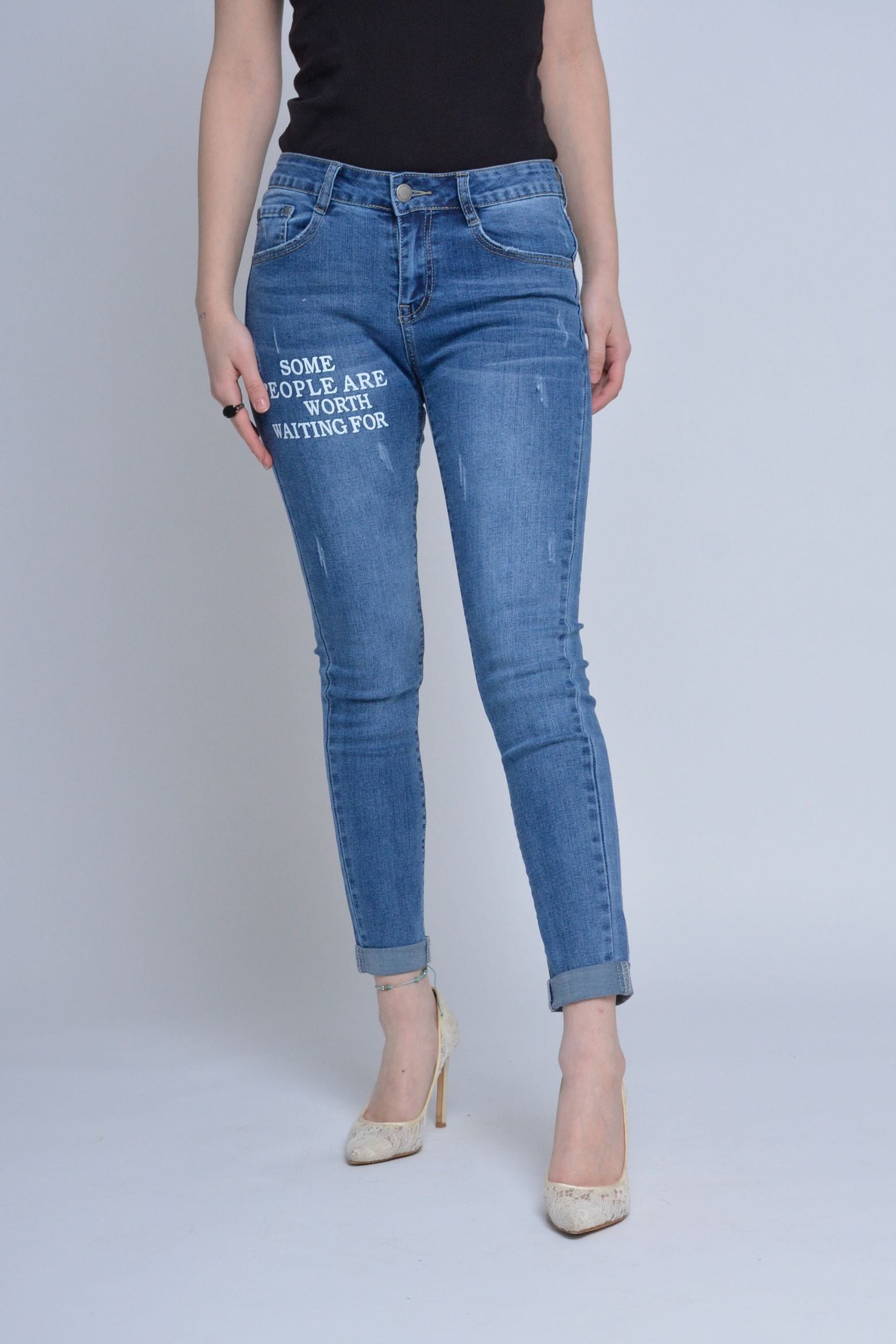 ميكا بنطلون سكيني نسائي بطبعة علي الفخذ