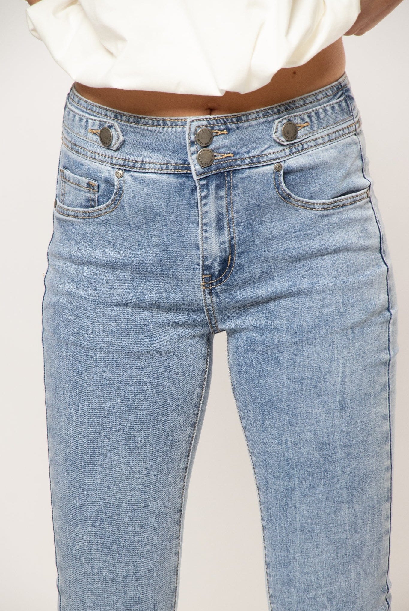 ميكا بنطلون جينز سكيني هاي ويست طويل نسائي