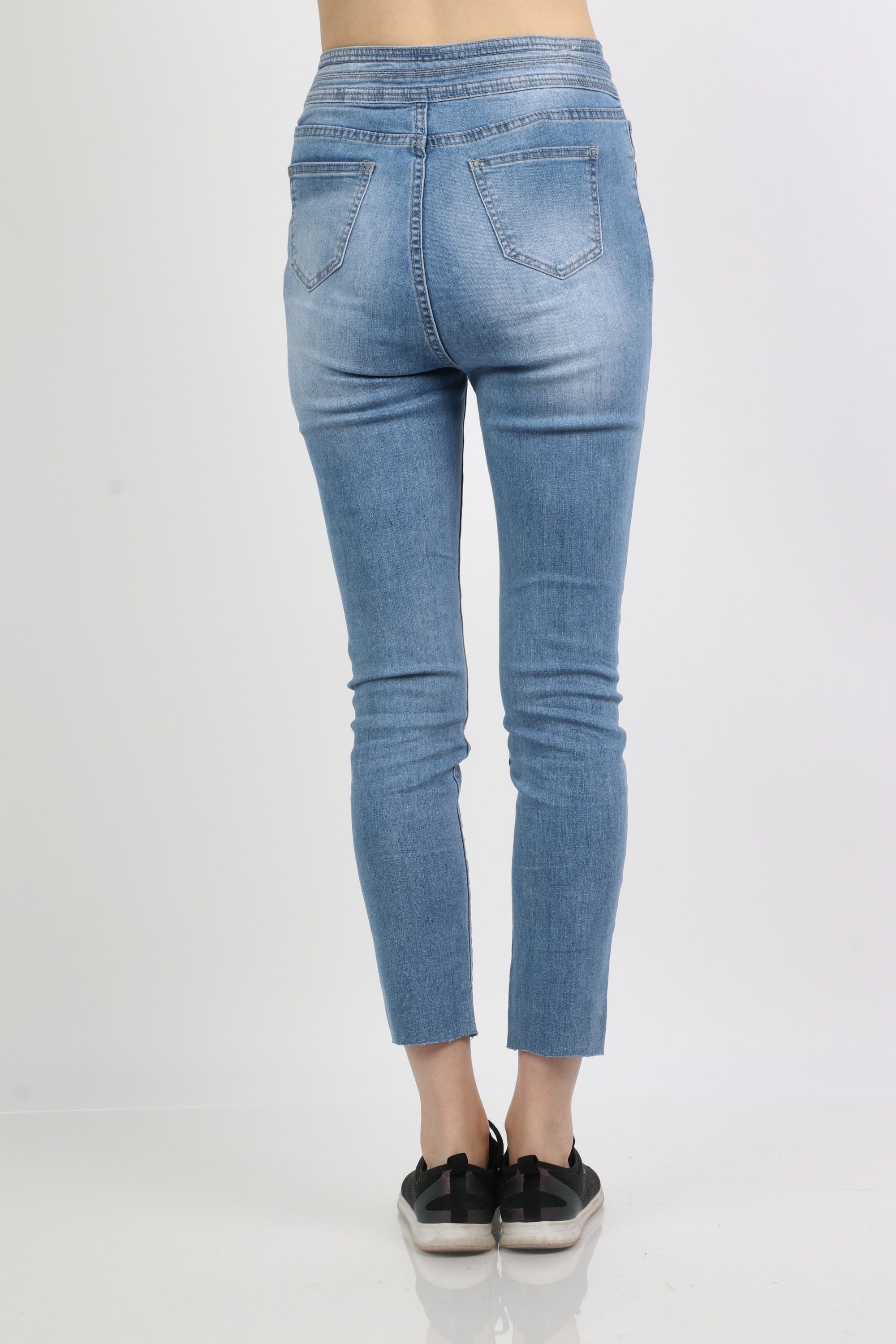 ميكا بنطلون جينز هاي ويست سكيني بسحاب وزرارين وجيوب أمامية طويل نسائي