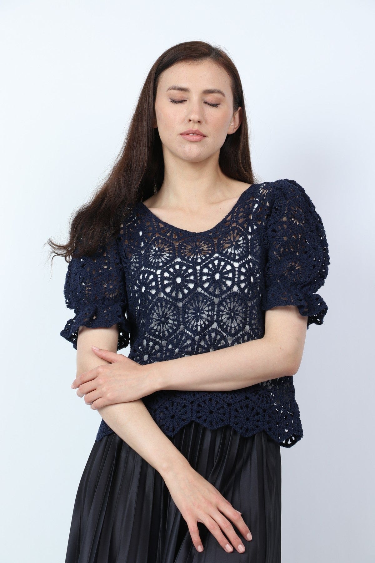 ميكا بلوزة دانتيل كم قصير منفوخ نسائي