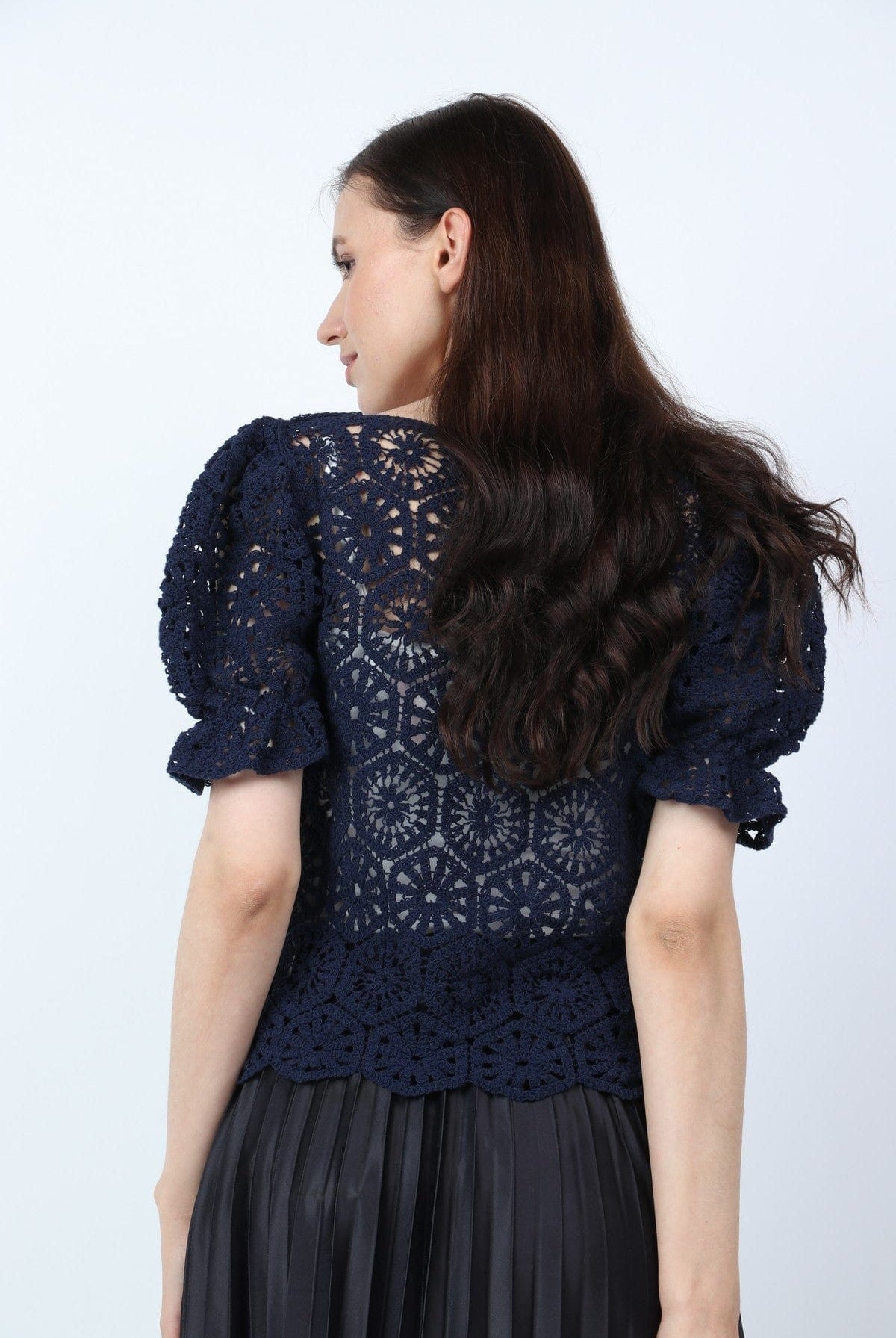 ميكا بلوزة دانتيل كم قصير منفوخ نسائي