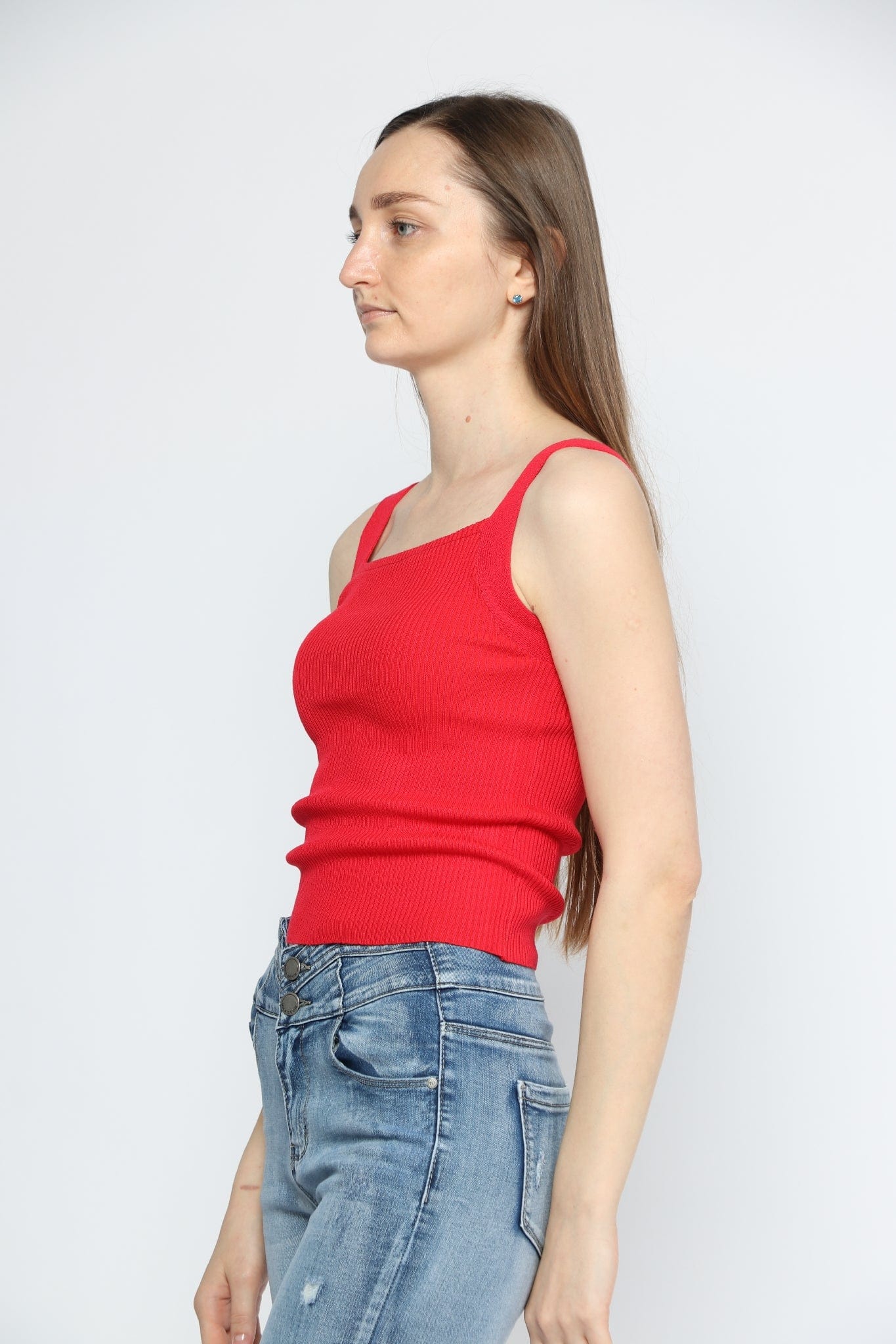 ميكا تانك توب سادة بفتحة صدر مربعة