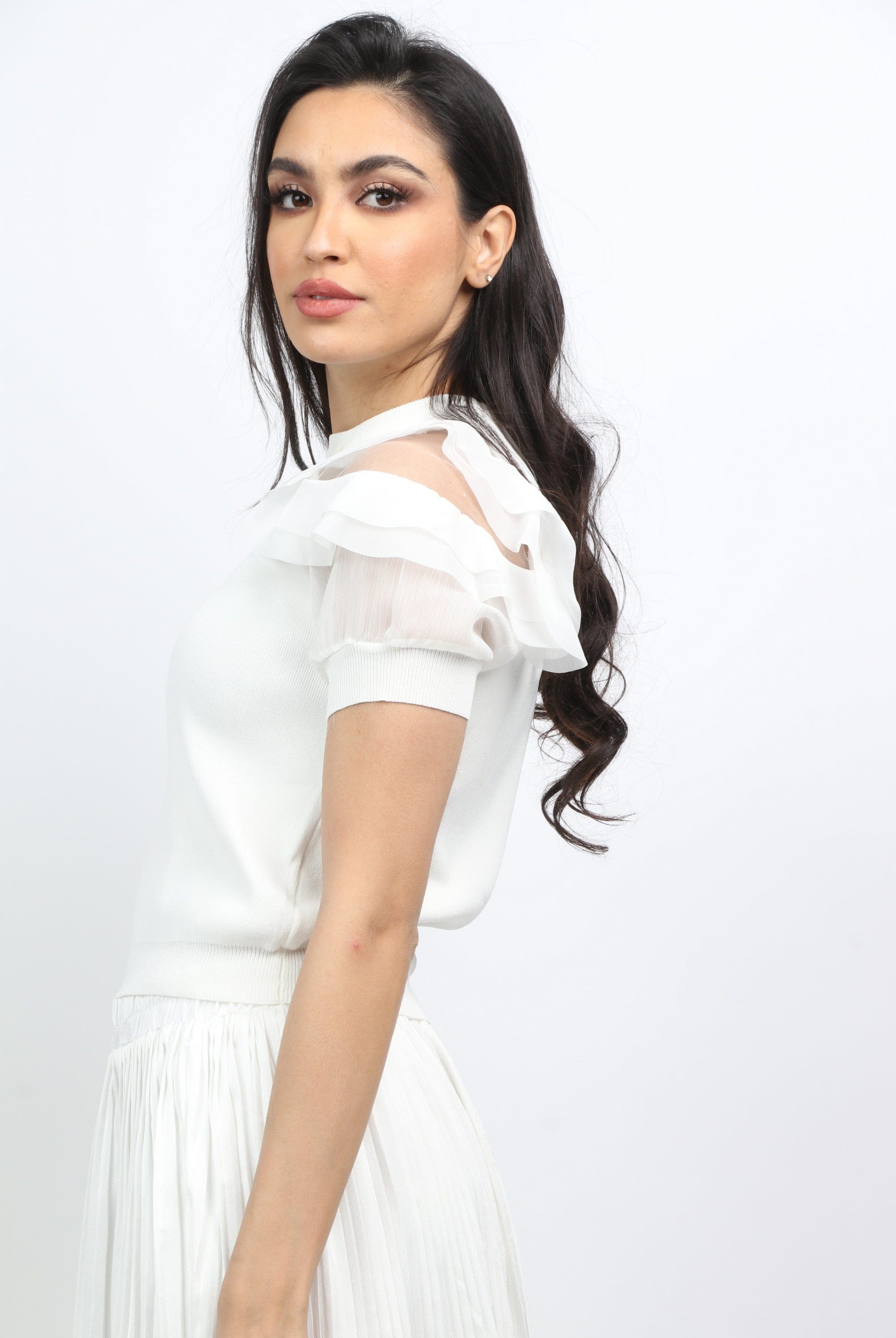 ميكا بلوزة سادة بأكمام قصيرة مكشكشة ياقة دائرية نسائي