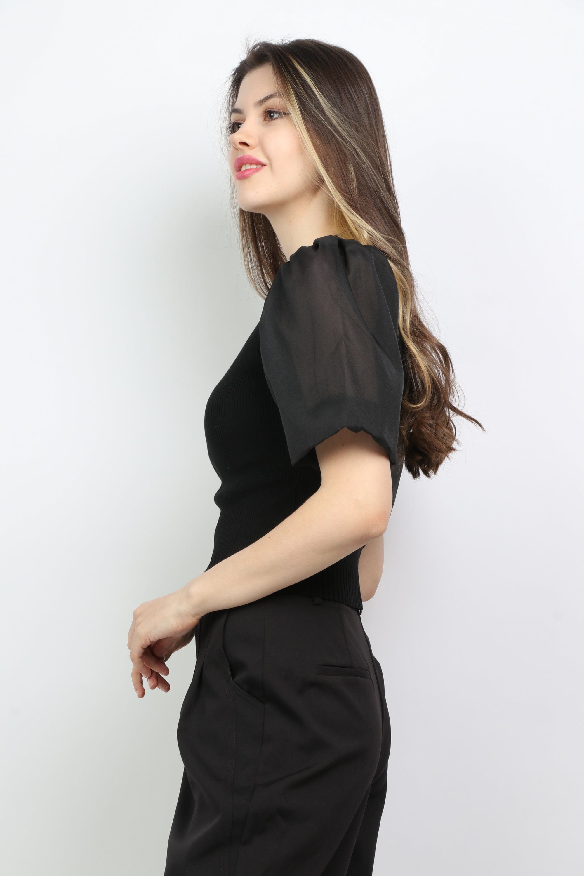 ميكا بلوزة سادة بياقة مربعة أكمام شيفون نسائي