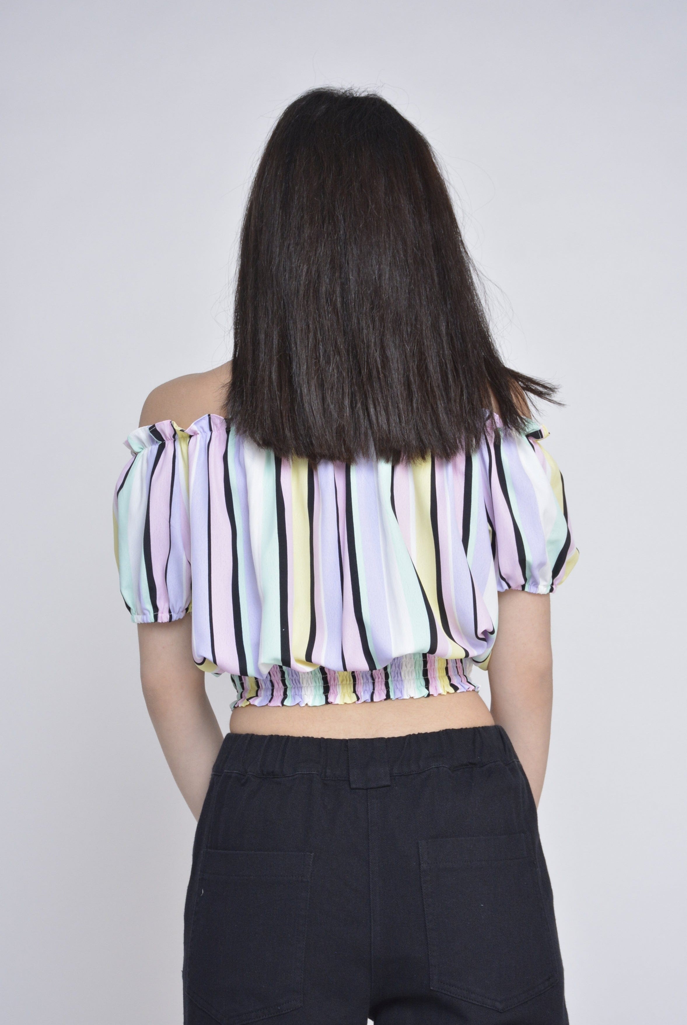 ميكا بلوزة قصيرة كروب أوف شولدر مكشكشة نسائي