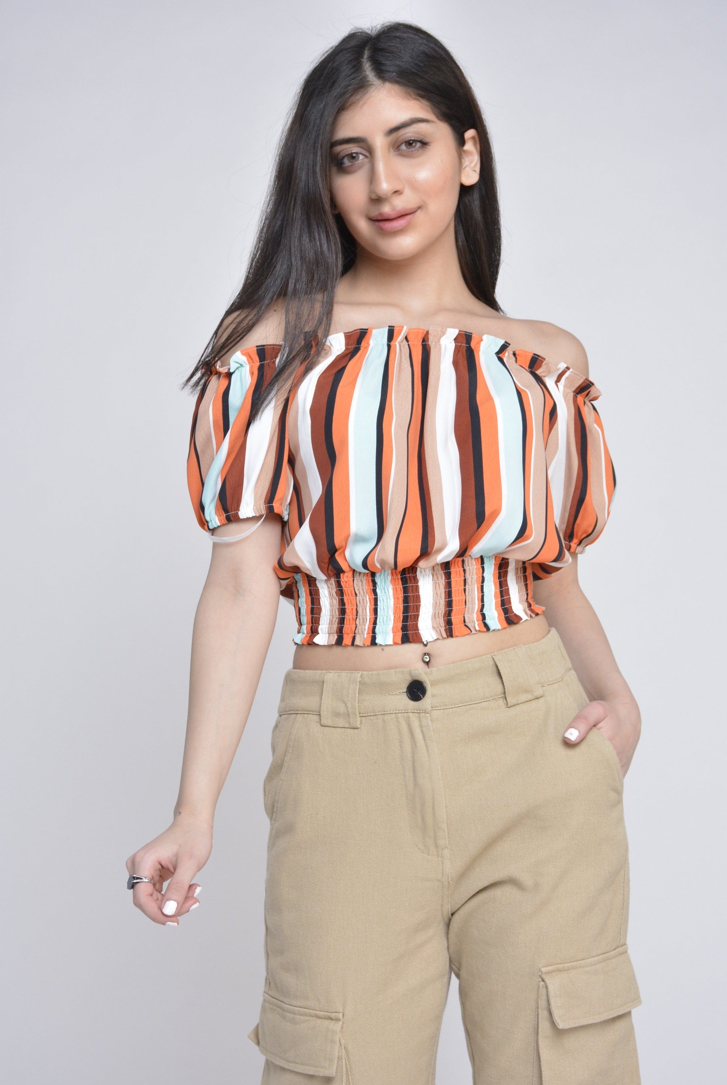 ميكا بلوزة قصيرة كروب أوف شولدر مكشكشة نسائي