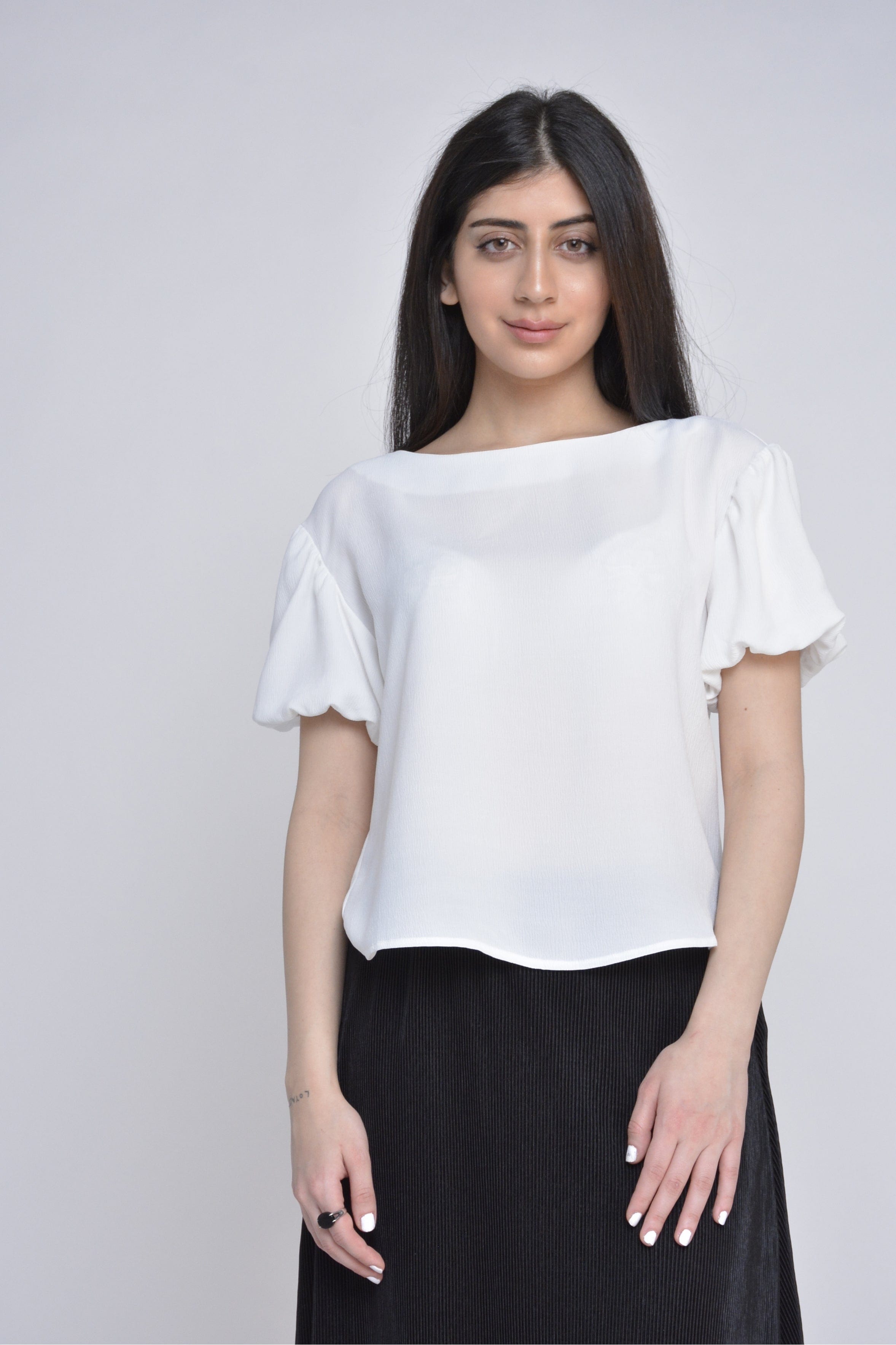 ميكا بلوزة بأكمام قصيرة بوليستر سادة