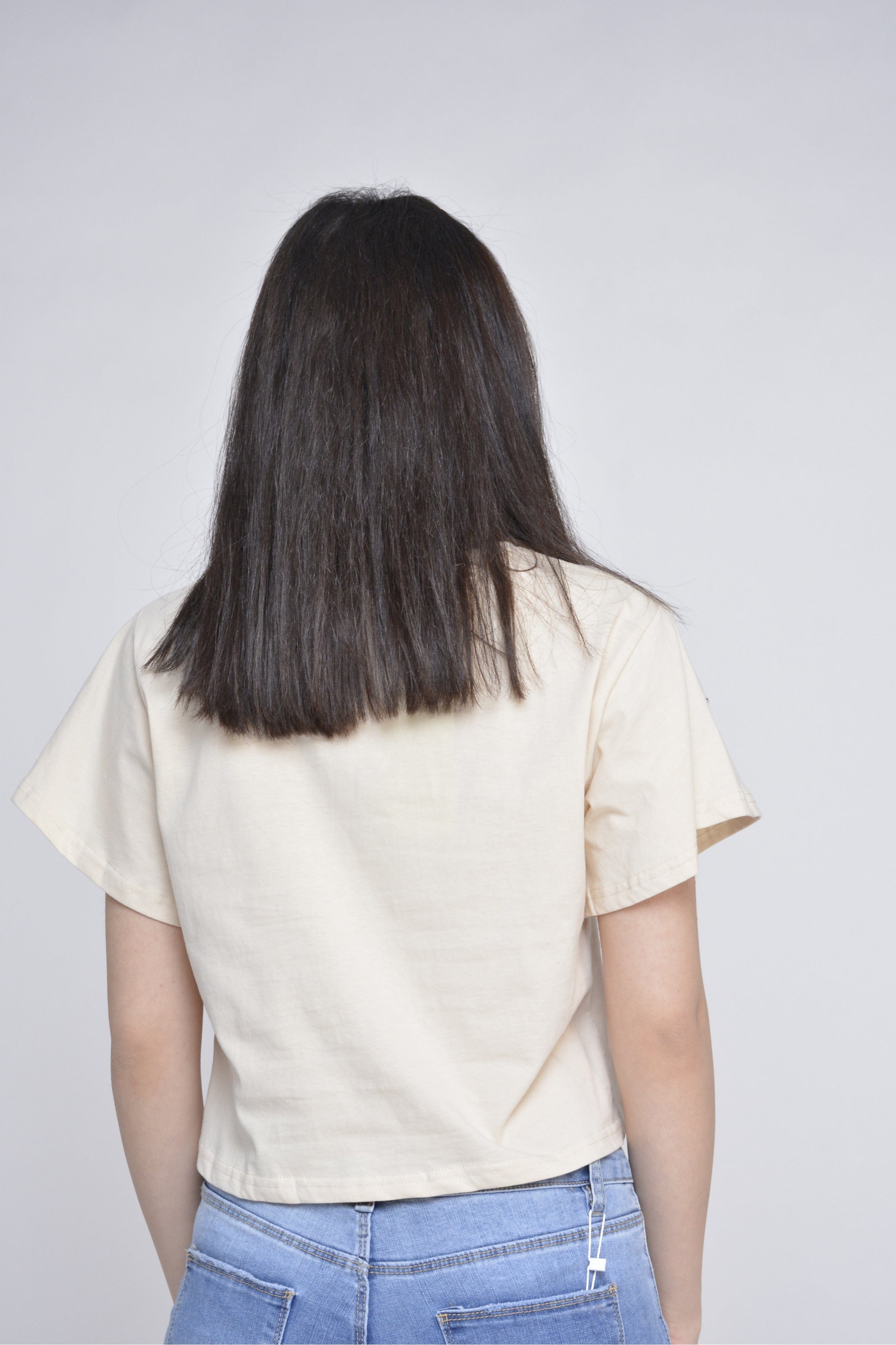 ميكا بلوزة كلاسيك سادة مع فيونكة عند الخصر بأكمام قصيرة نسائي