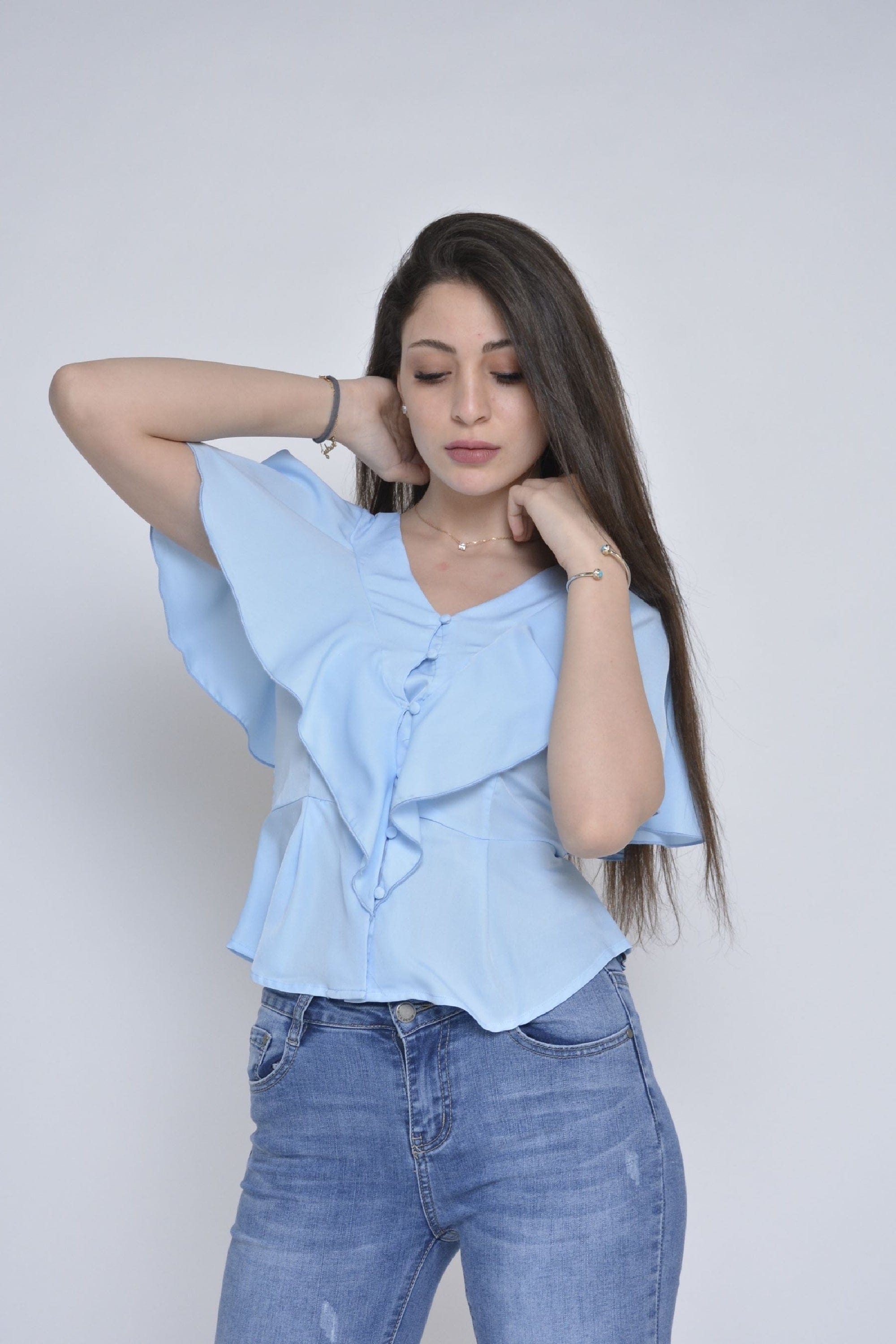 ميكا بلوزة كلاسيك بأزرار أمامية وكم قصير فراشة نسائي