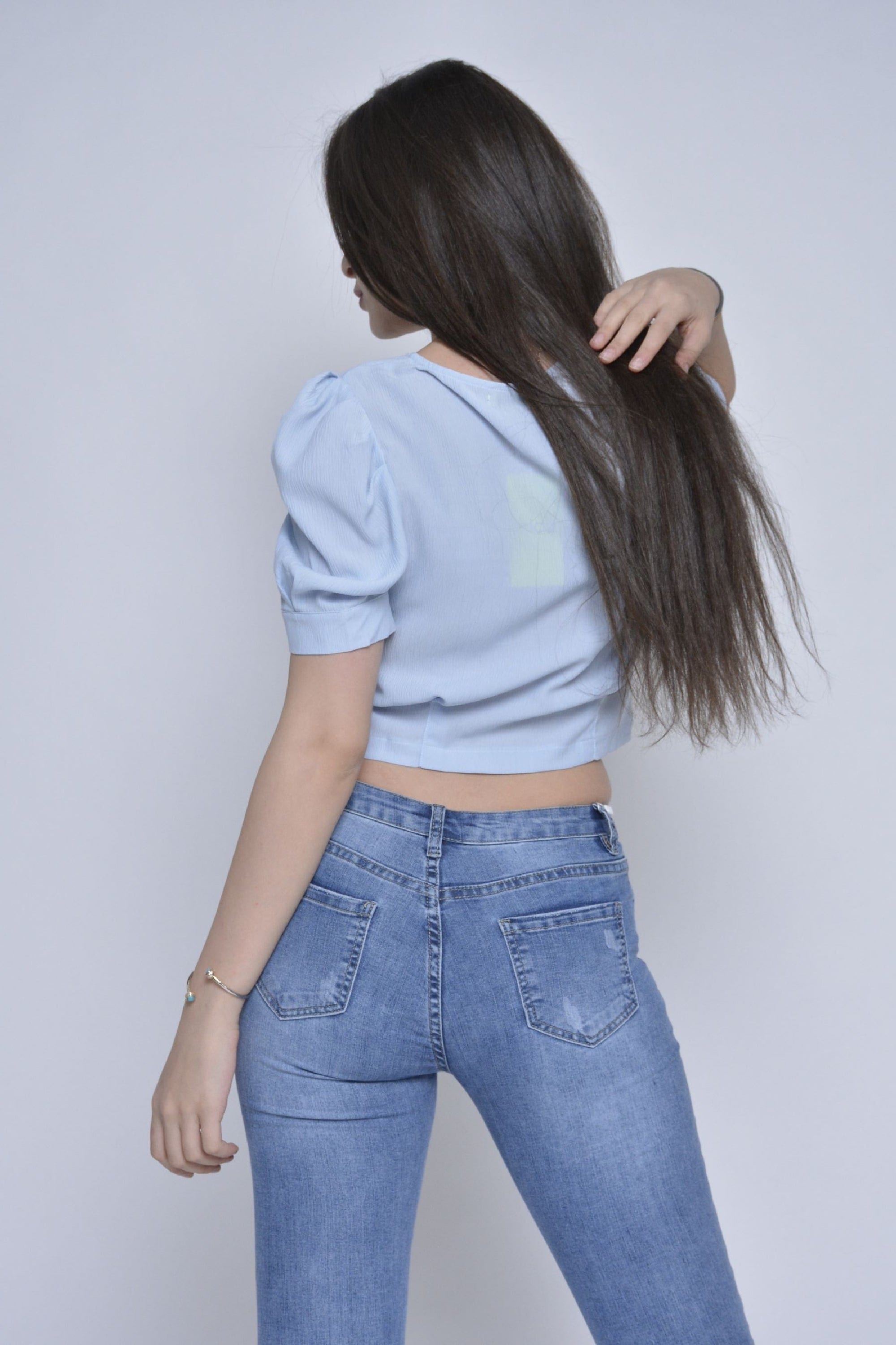 ميكا بلوزة نص بطن سبعة بأزرار أمامية كم قصير بف نسائي