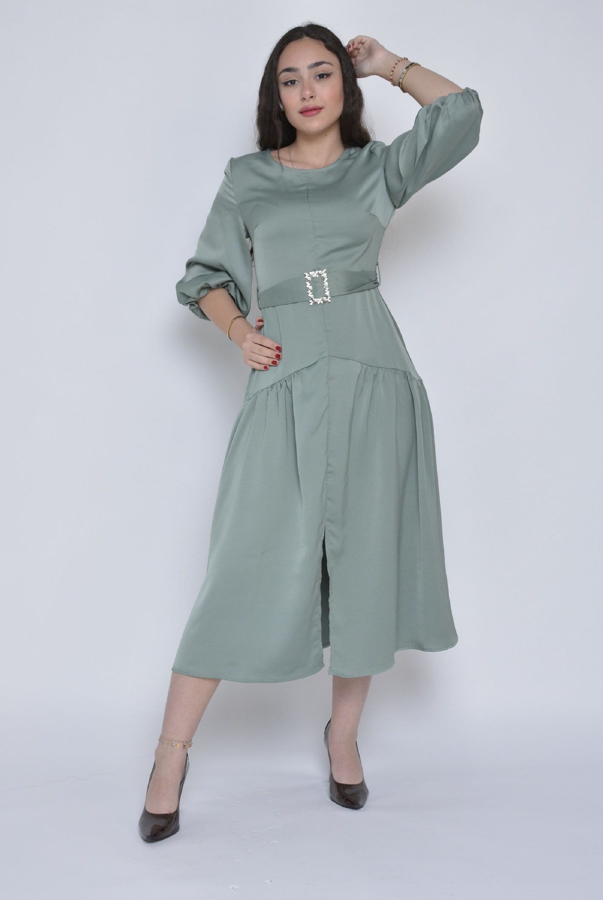 ميكا فستان ميدي مفتوح من الأمام بحزام خصر