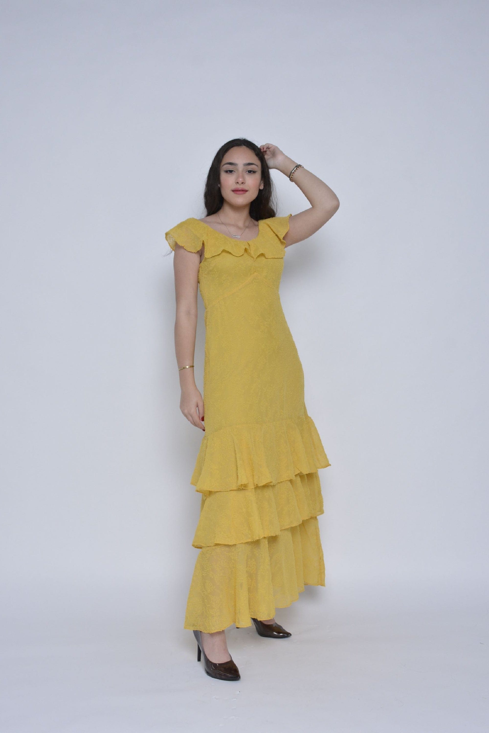 ميكا فستان ماكسي بأكمام قصيرة طبقات بكرانيش