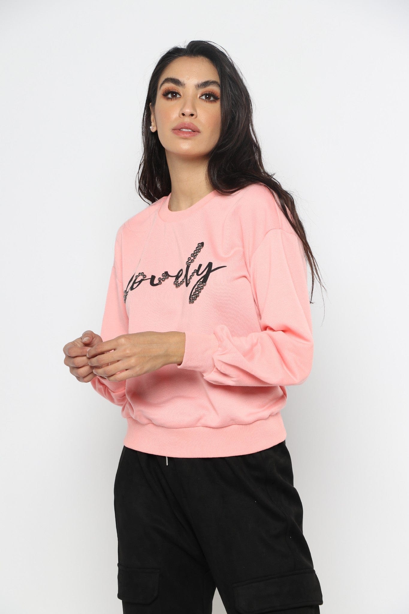 ميكا بلوزة بطبعة مطرزة بالكريستال بأكمام طويلة