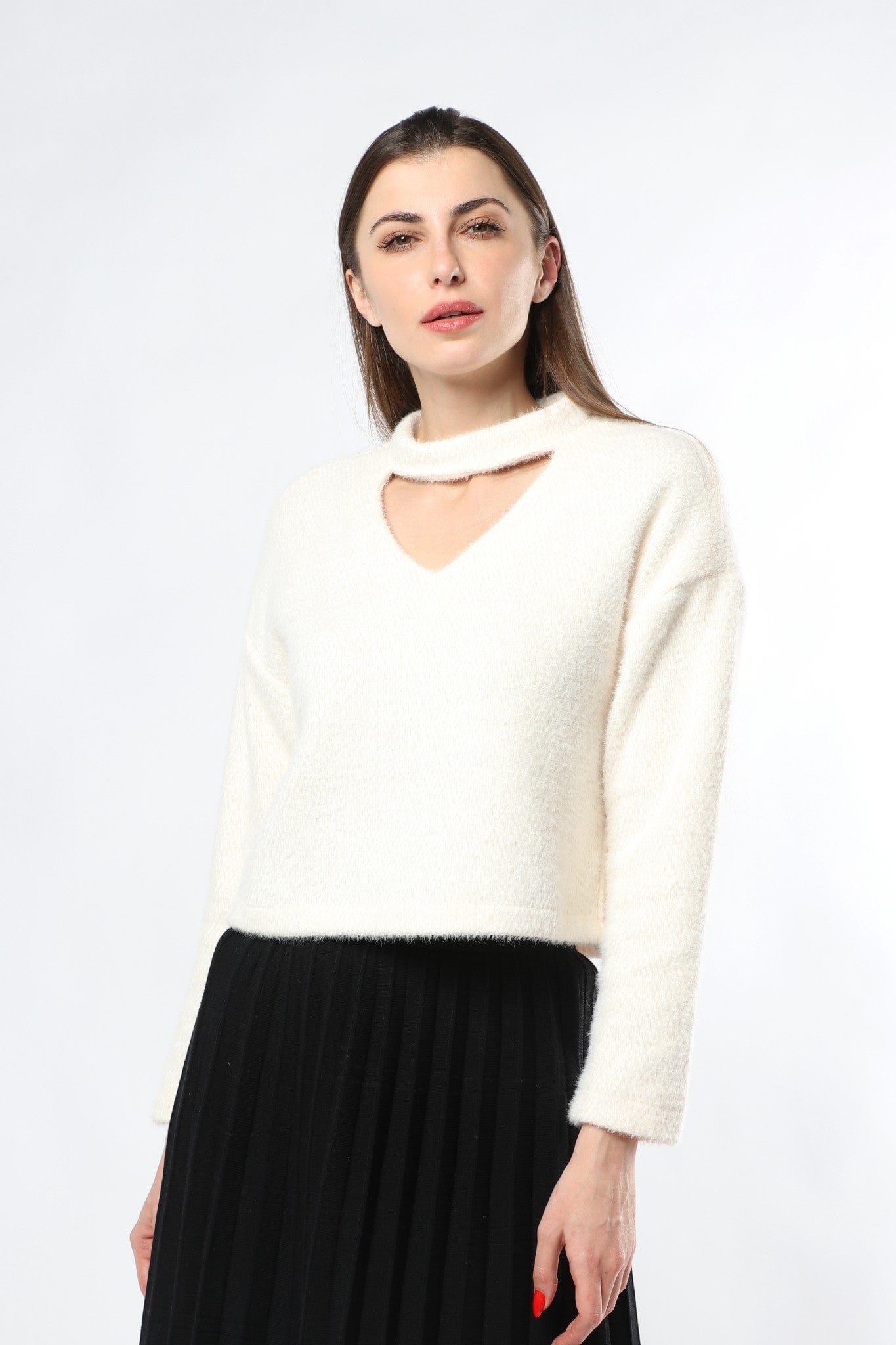 ميكا بلوزة بأكمام طويلة سادة بفتحة سبعة قصيرة