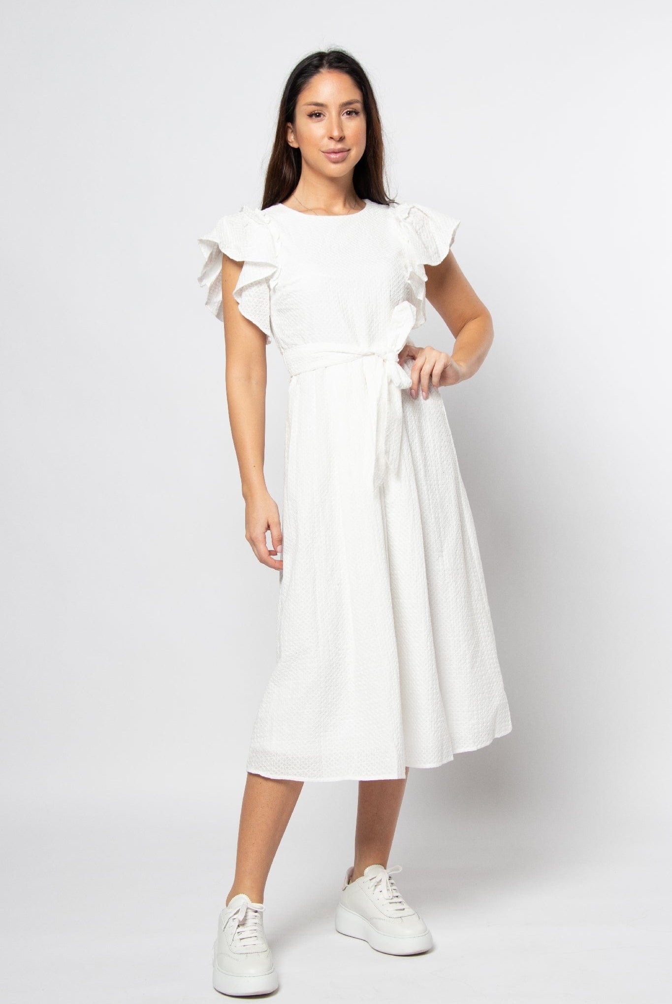 ميكا فستان ميدي بحزام خصر بكم قصير فراشة