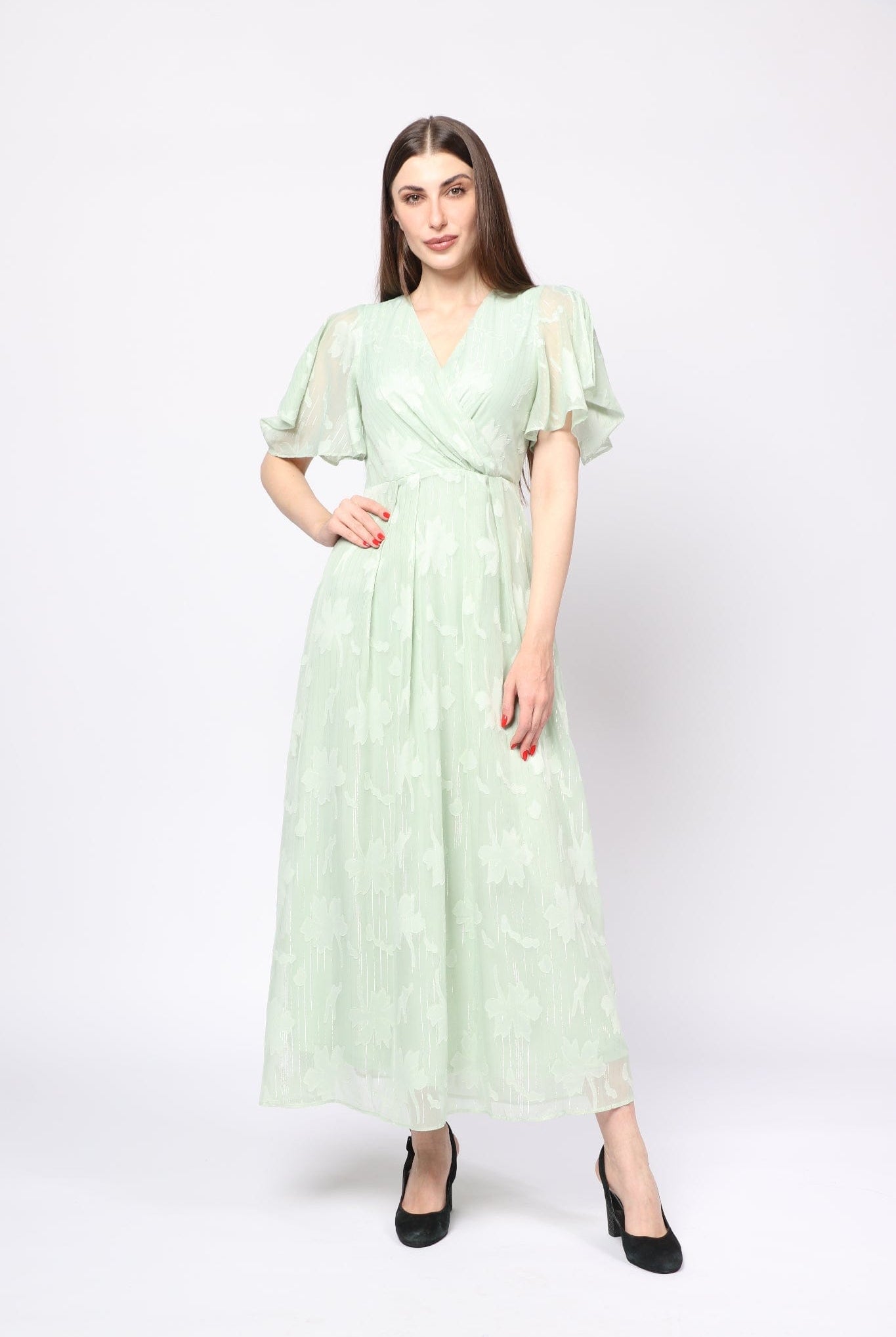 ميكا فستان طويل بأكمام قصيرة طبقات بفتحة صدر سبعة