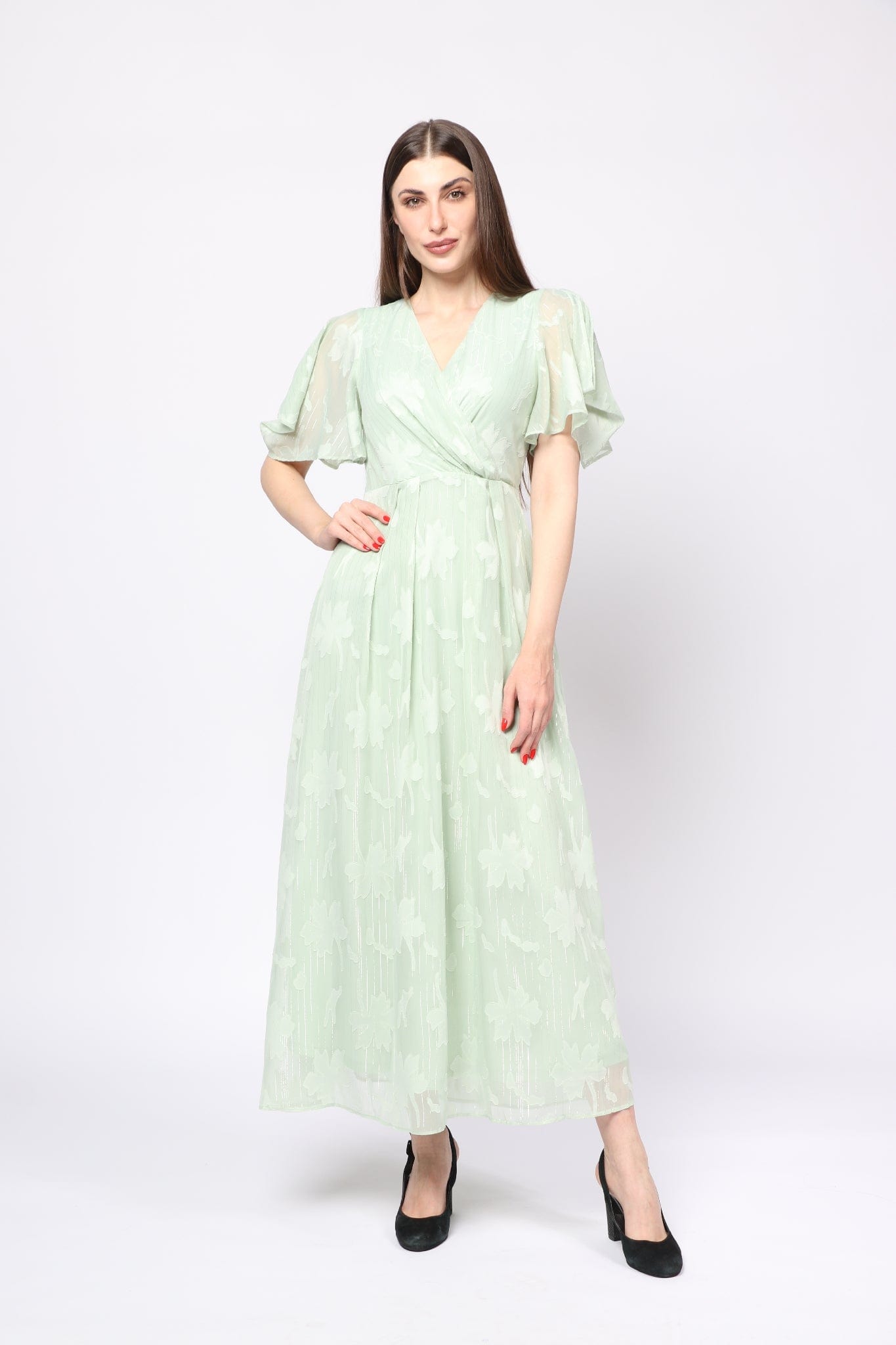 ميكا فستان طويل بأكمام قصيرة طبقات بفتحة صدر سبعة