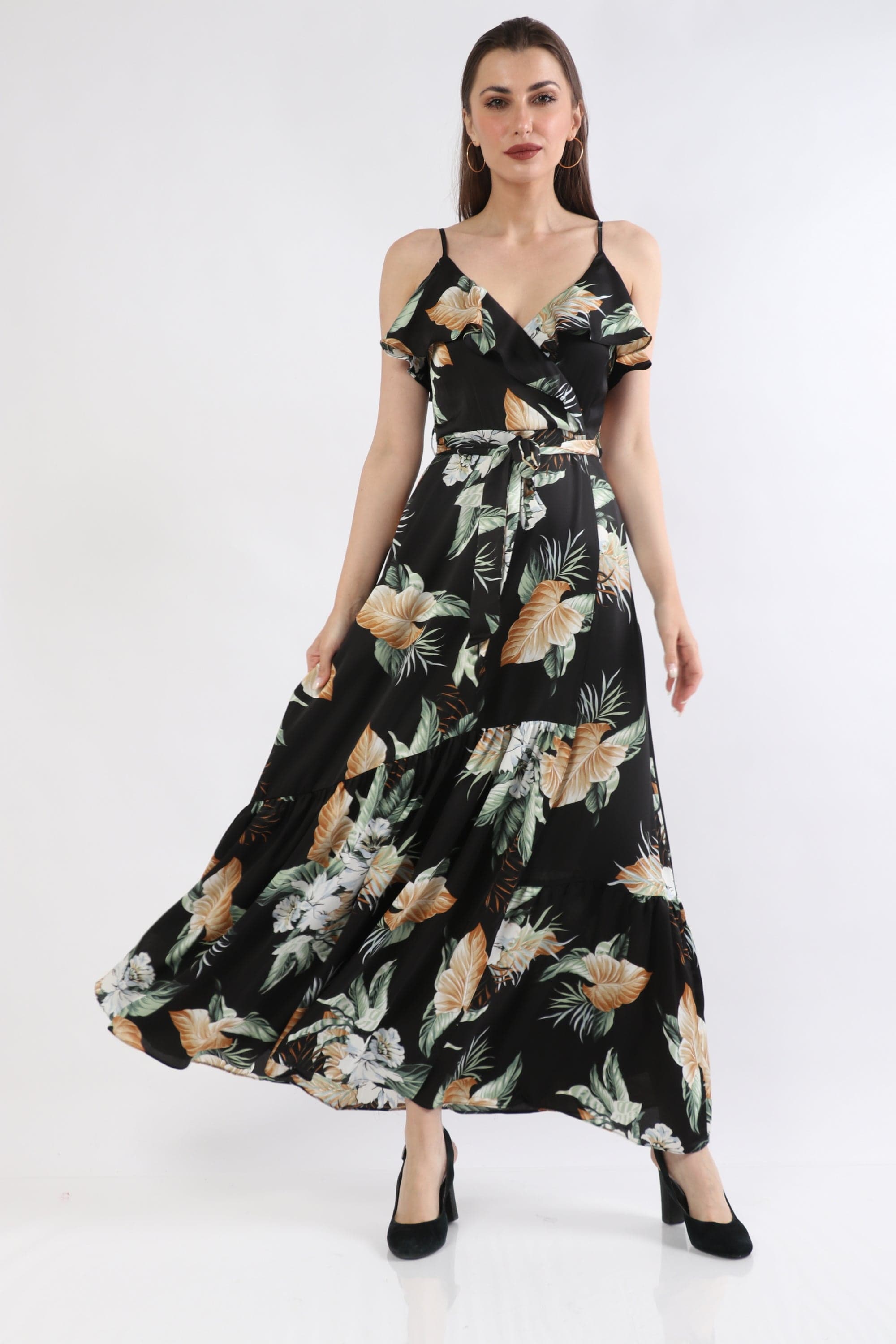 ميكا فستان ماكسي بدون أكمام مشجر بحمالات رفيعة