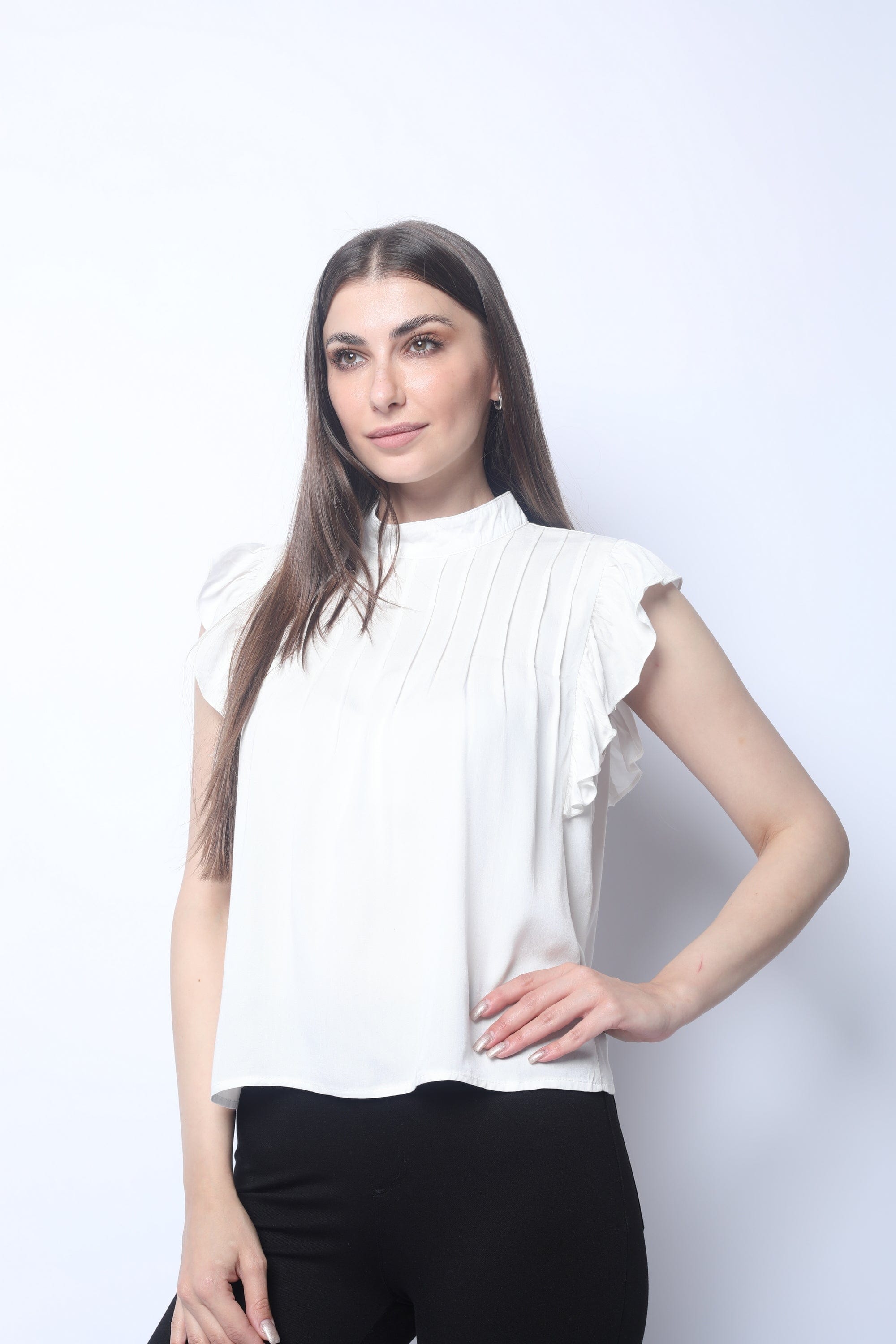 ميكا بلوزة بأكمام قصيرة فراشة بكسرات خفيفة