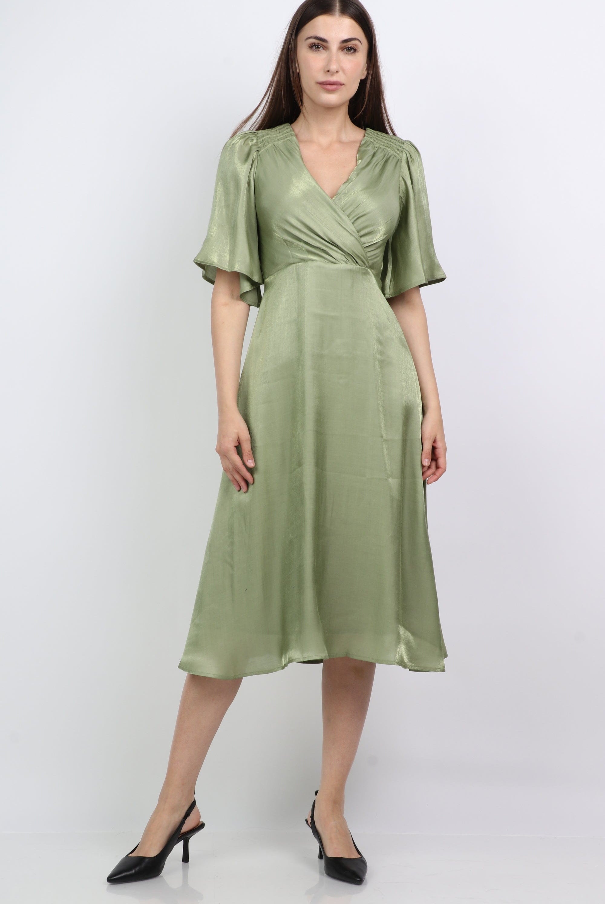 ميكا فستان ميدي كلاسيك سادة فتحة صدر سبعة كم فراشة قصير