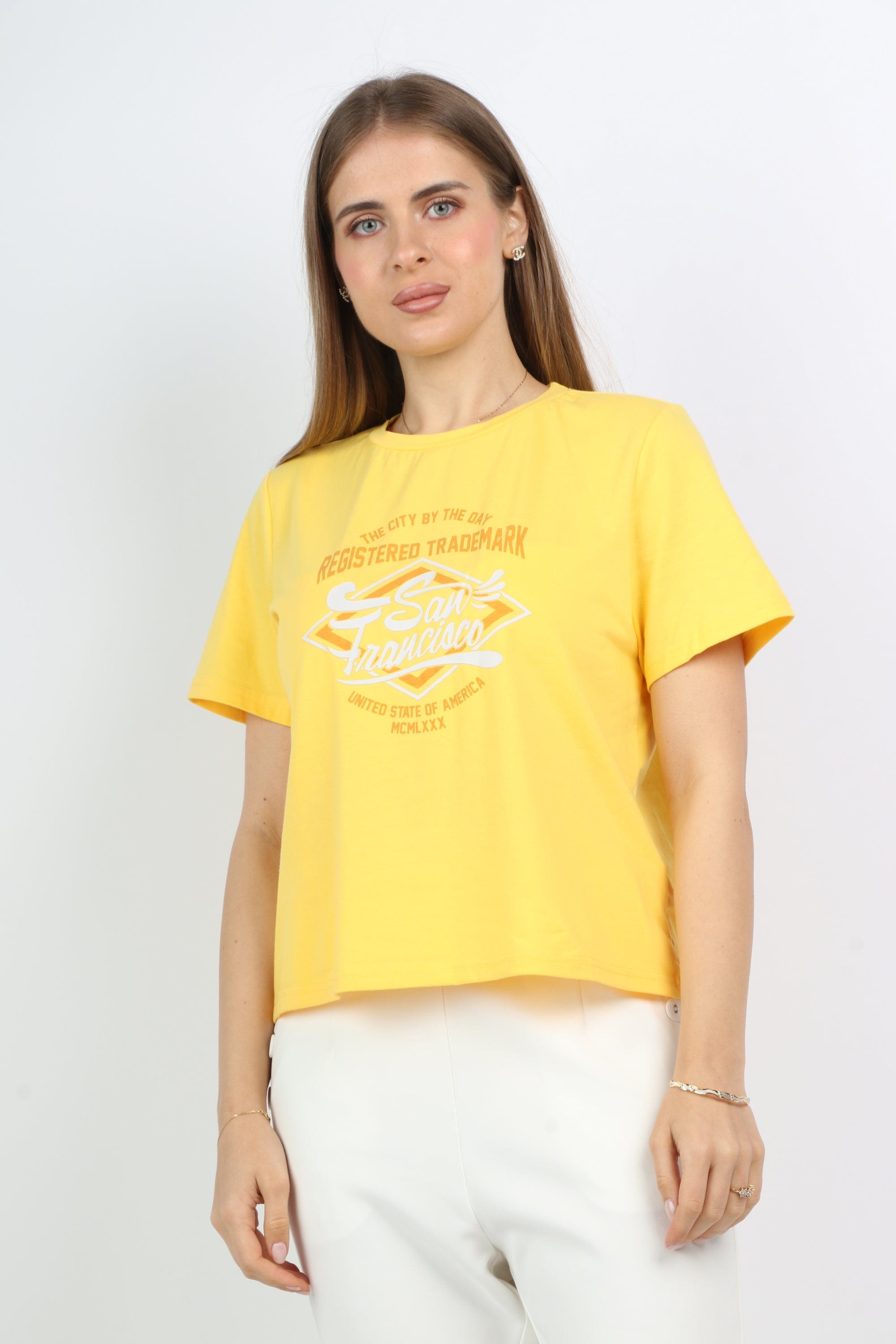 ميكا بلوزة كاجوال قطنية بفتحة دائرية كم قصير نسائي