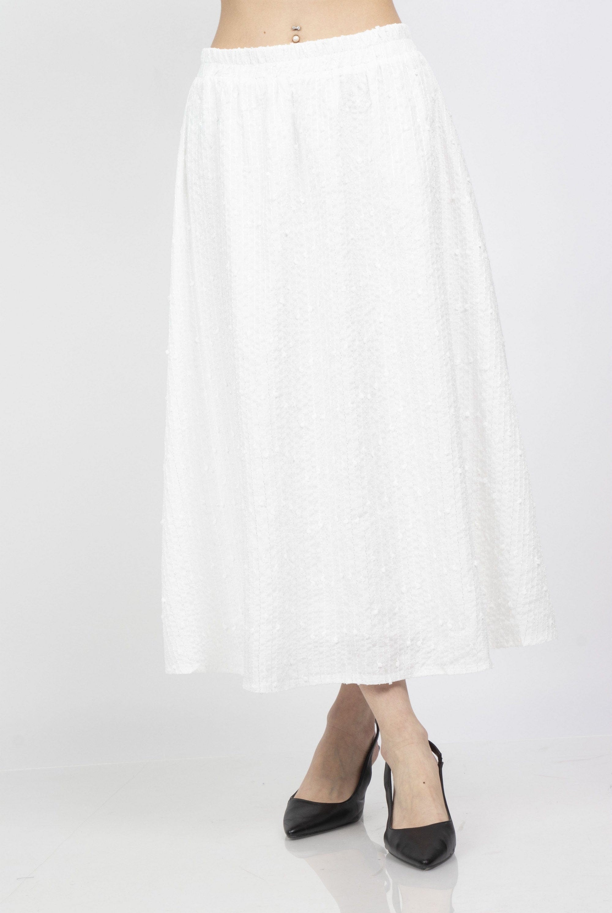 ميكا تنورة ميدي منفوشة واسعة مطرزة بالطول