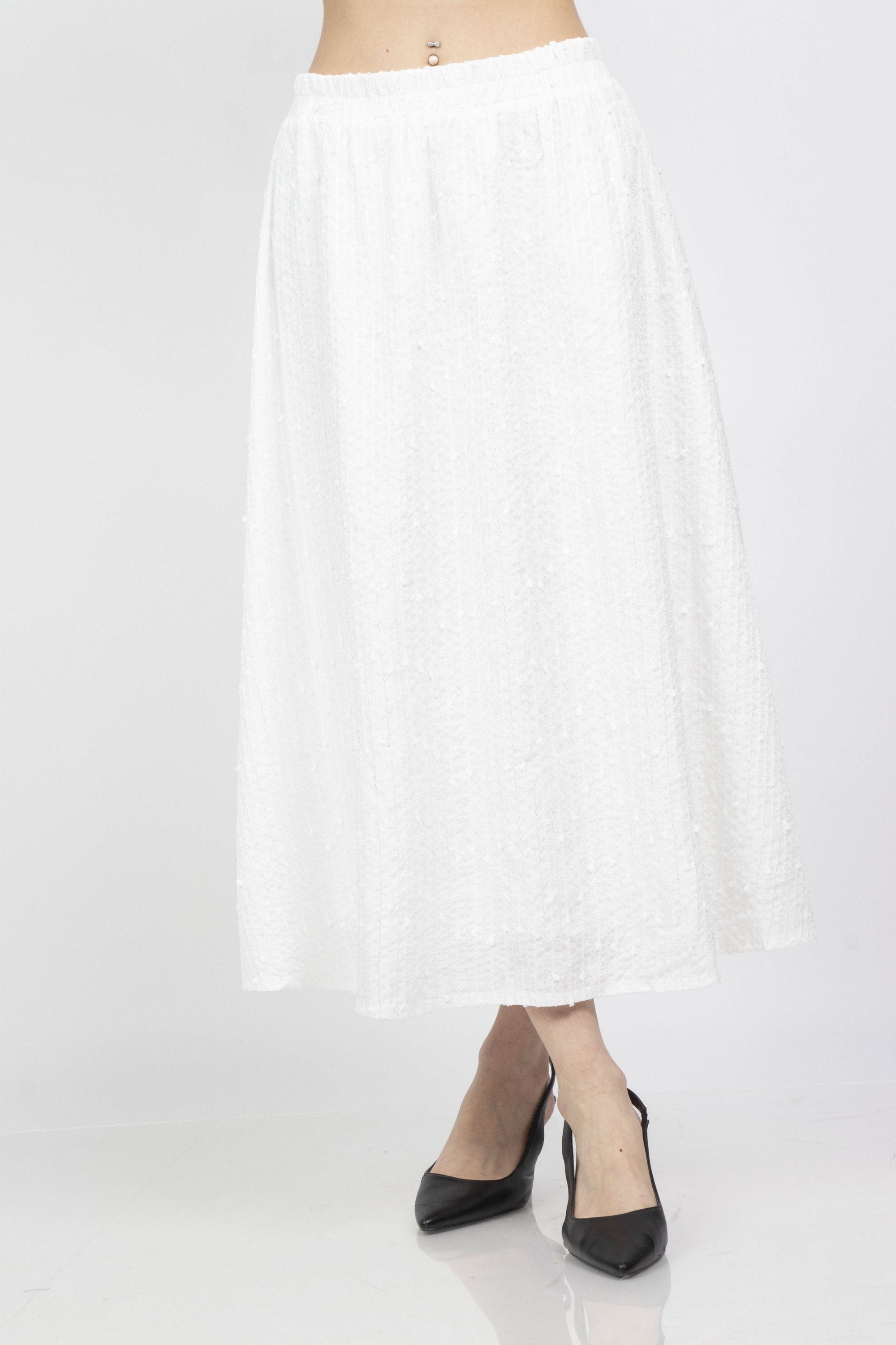 ميكا تنورة ميدي منفوشة واسعة مطرزة بالطول