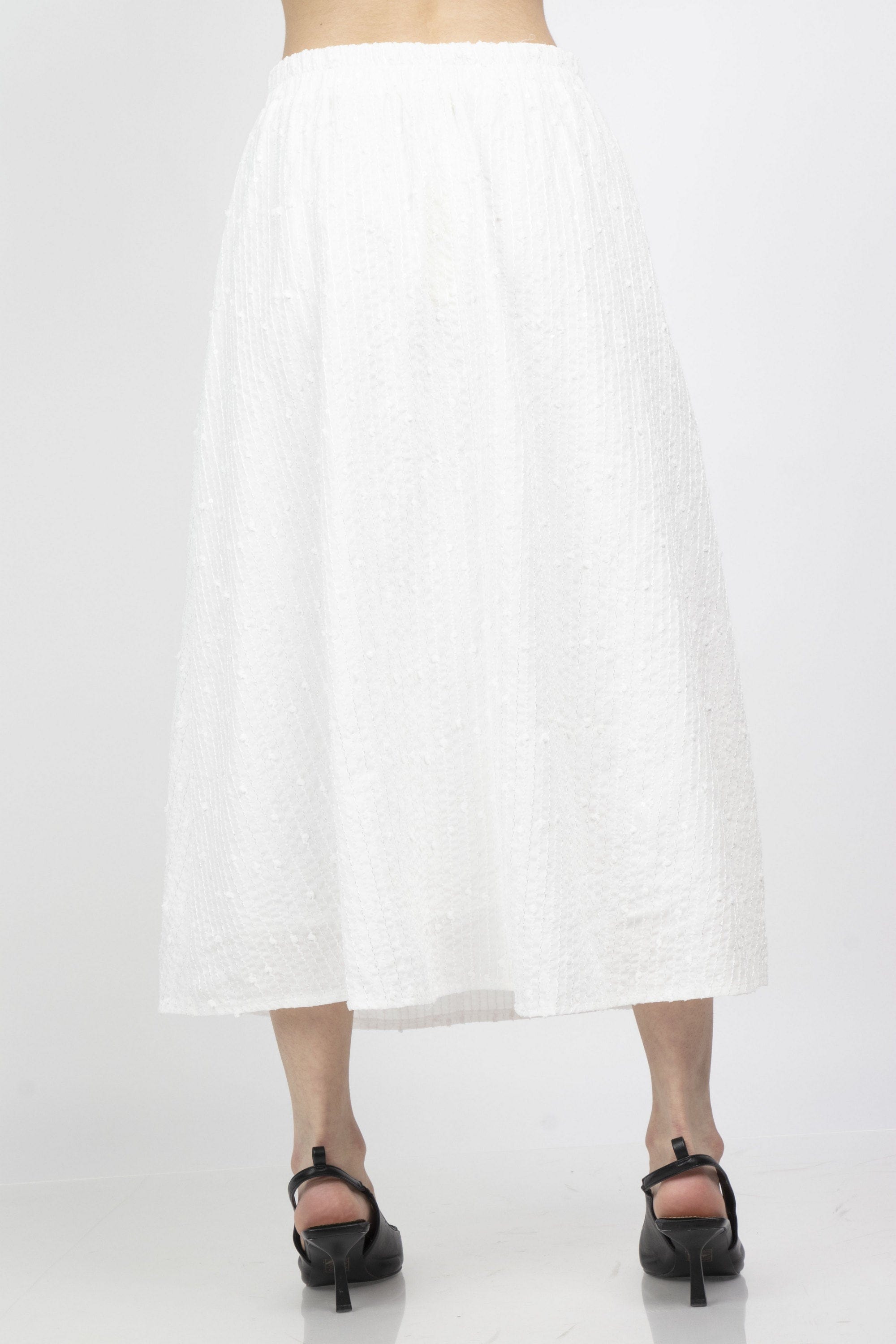 ميكا تنورة ميدي منفوشة واسعة مطرزة بالطول