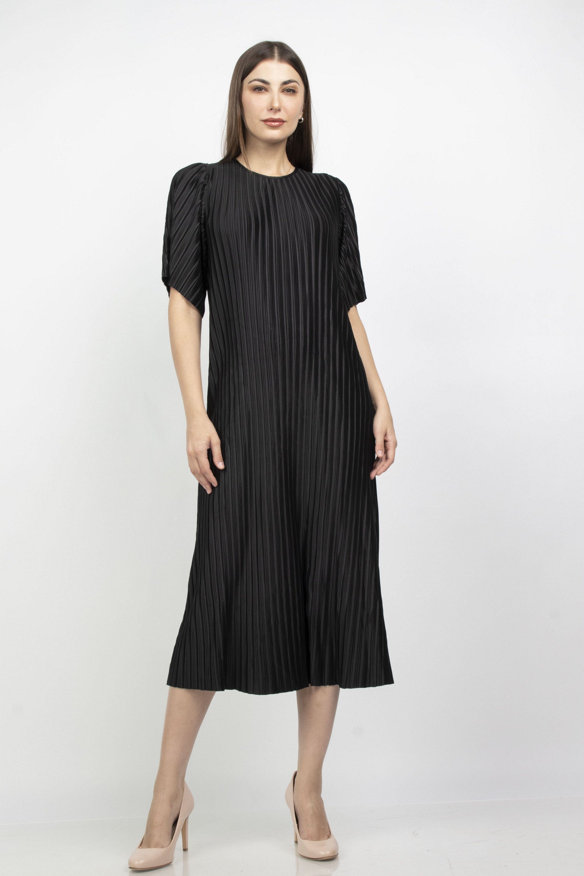 ู
ููุง ูุณุชุงู ู
ูุฏู ุจูููุณูู ุตู ูู
ูุฑุงุดุฉ ูุตูุฑ