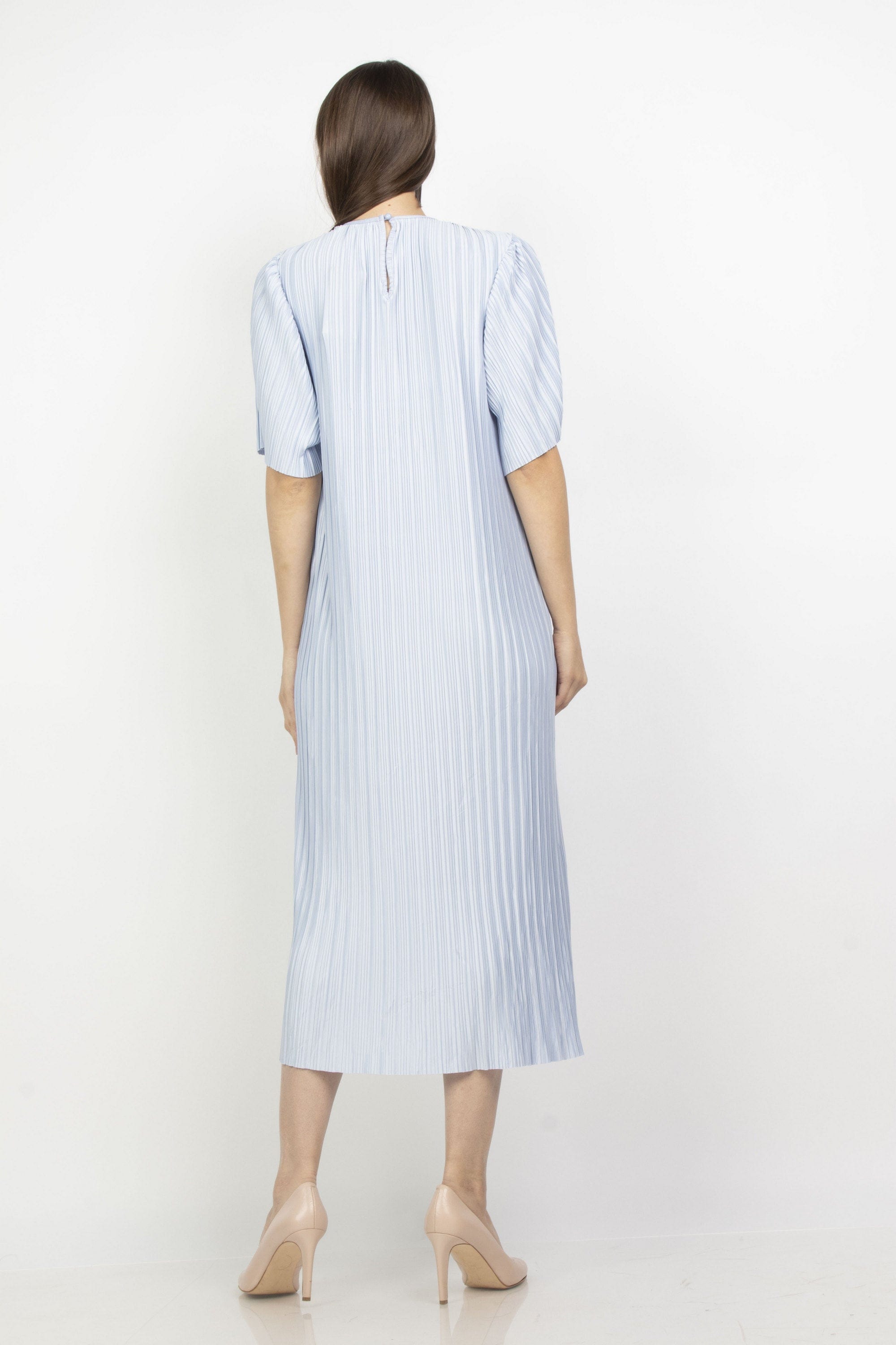 ู
ููุง ูุณุชุงู ู
ูุฏู ุจูููุณูู ุตู ูู
ูุฑุงุดุฉ ูุตูุฑ