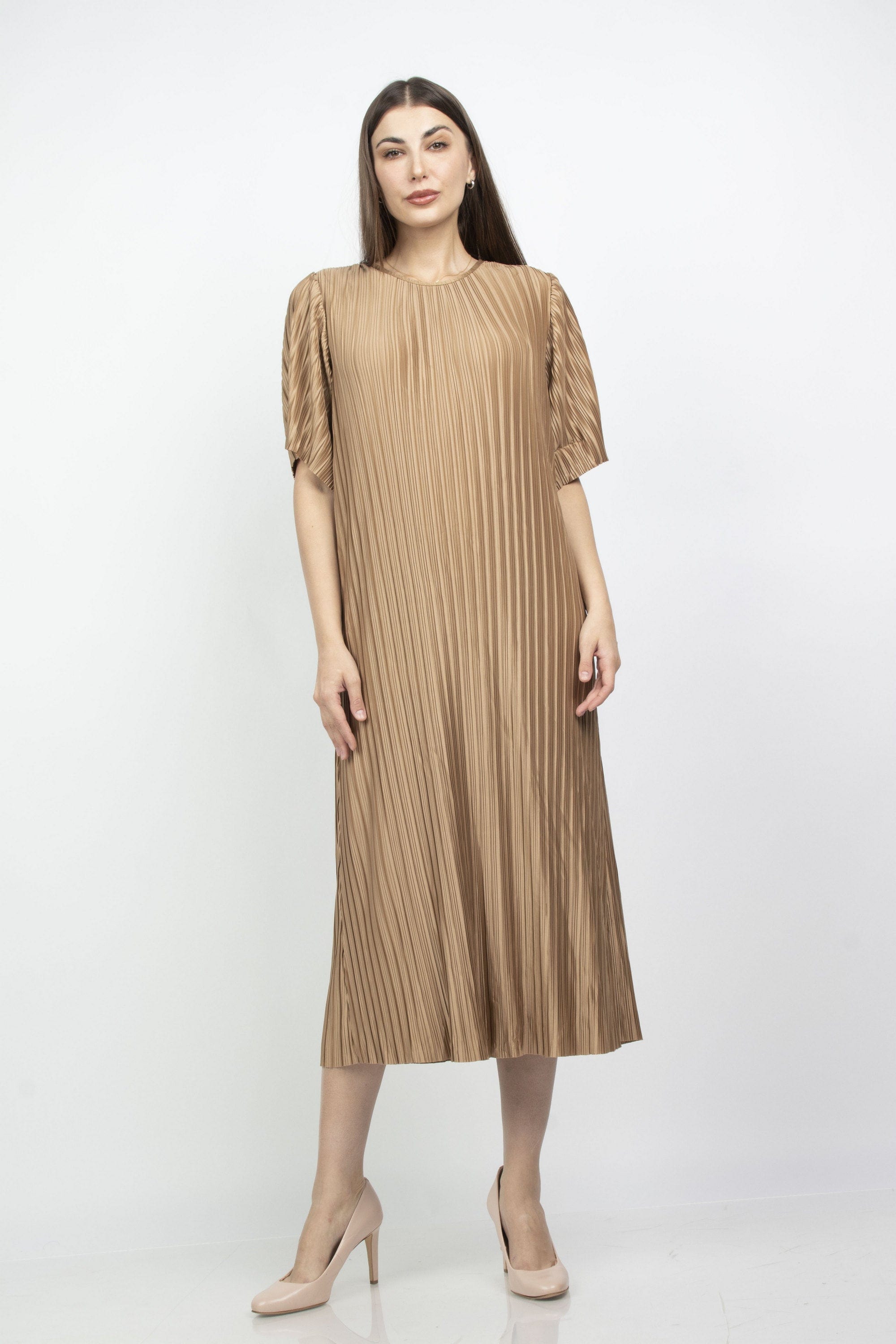 ู
ููุง ูุณุชุงู ู
ูุฏู ุจูููุณูู ุตู ูู
ูุฑุงุดุฉ ูุตูุฑ