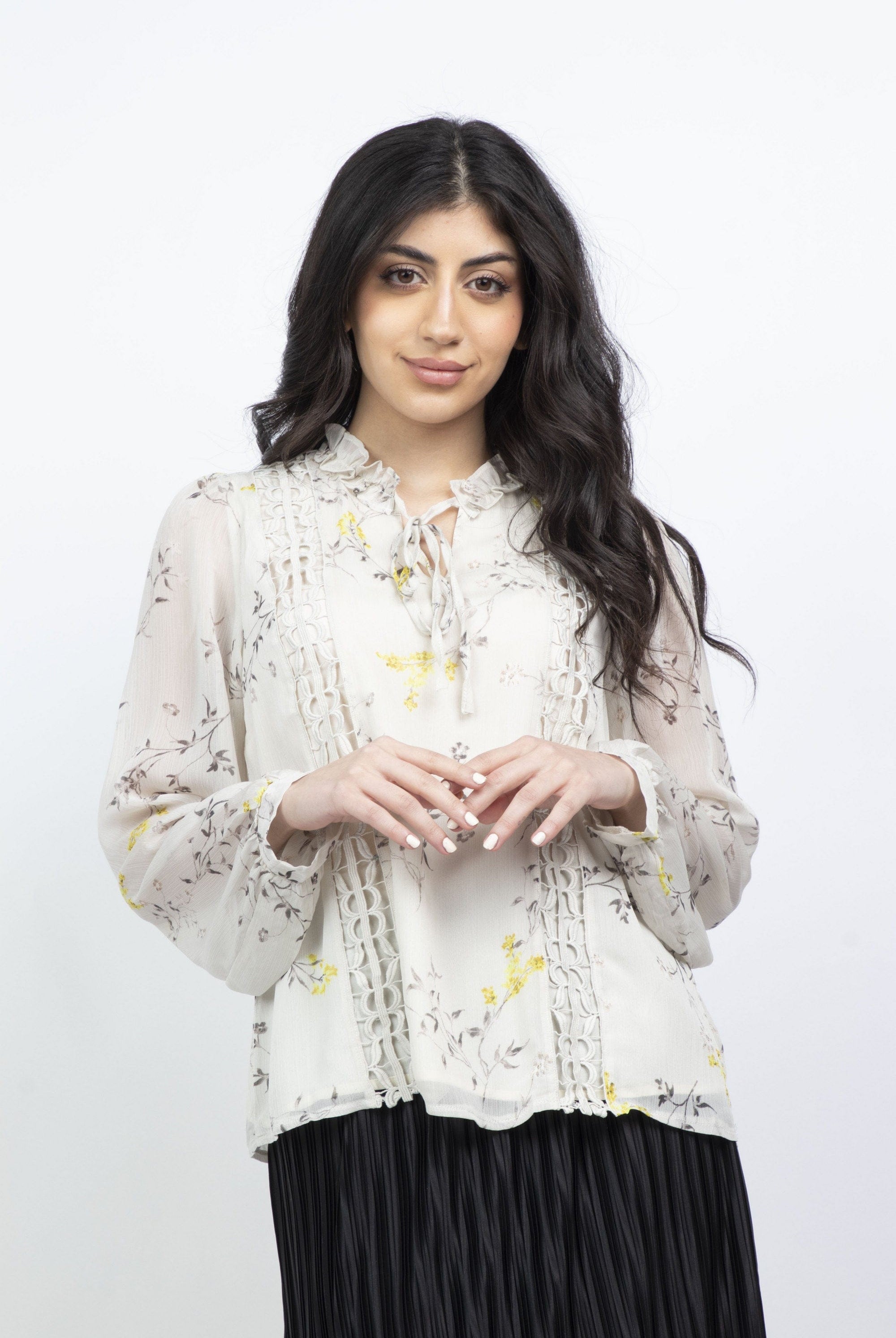 ميكا قميص مشجر بربطة عنق وكم طويل نسائي