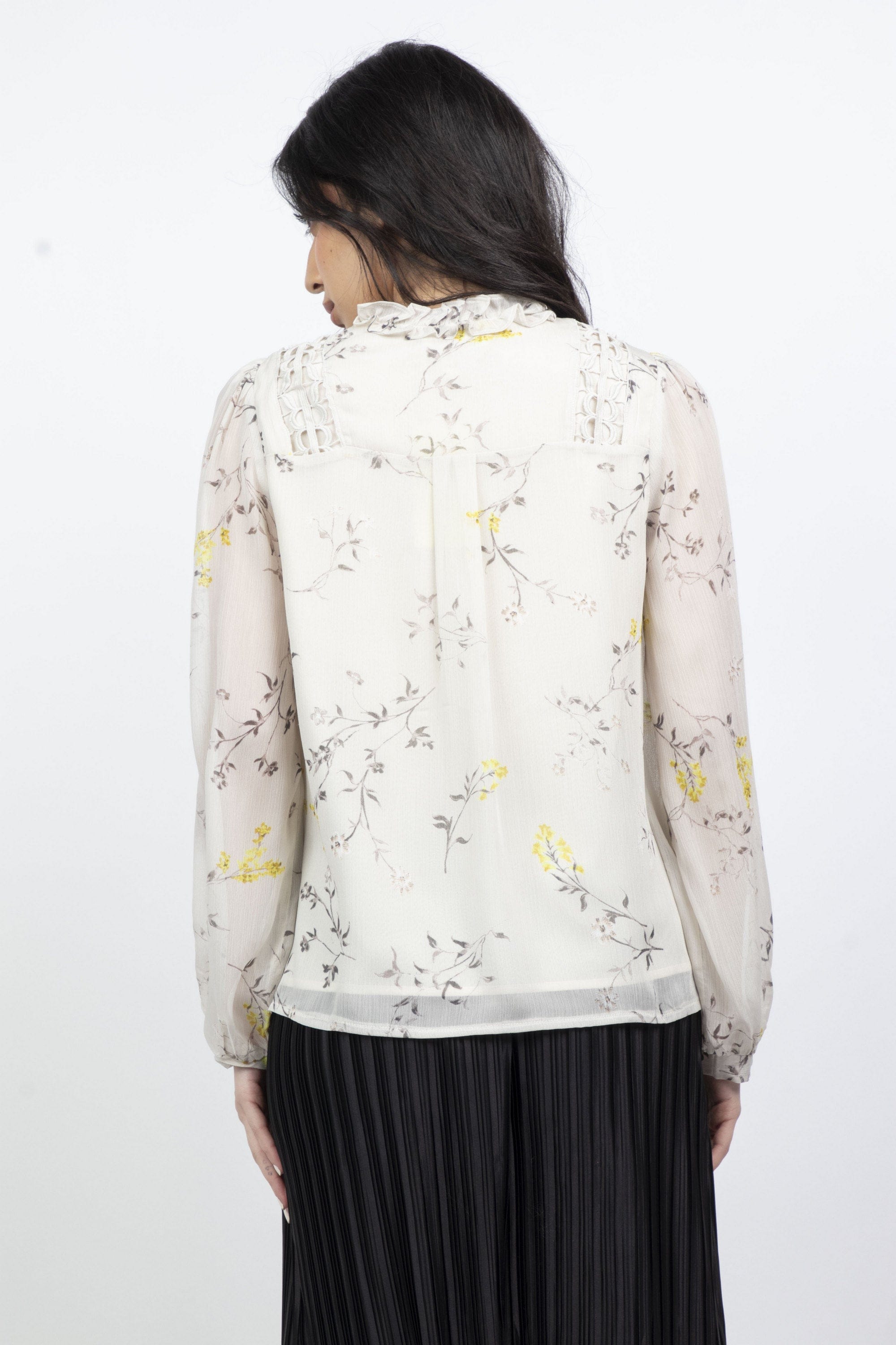 ميكا قميص مشجر بربطة عنق وكم طويل نسائي