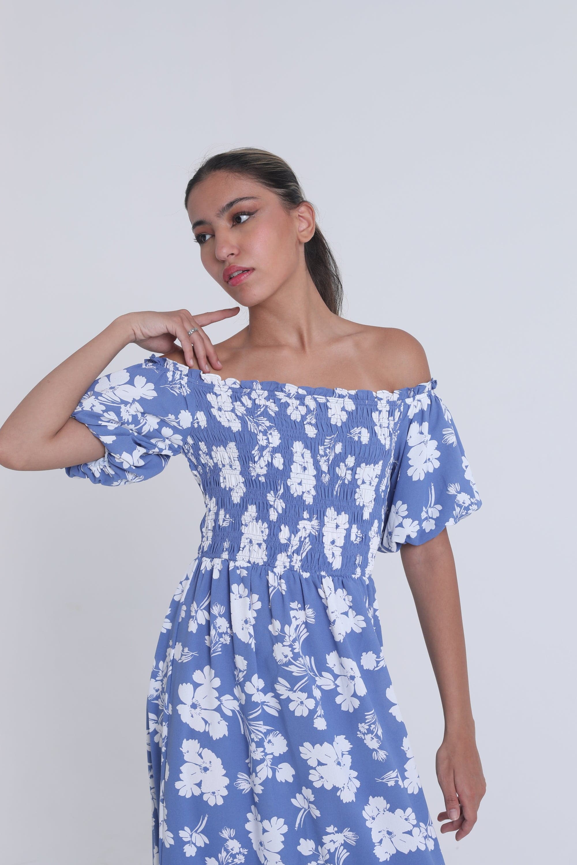 ู
ููุง ูุณุชุงู ู
ูุฏู ุจุฏูู ูุชู ู
ูุฑุฏ ุจูู
ูุตูุฑ ุจู