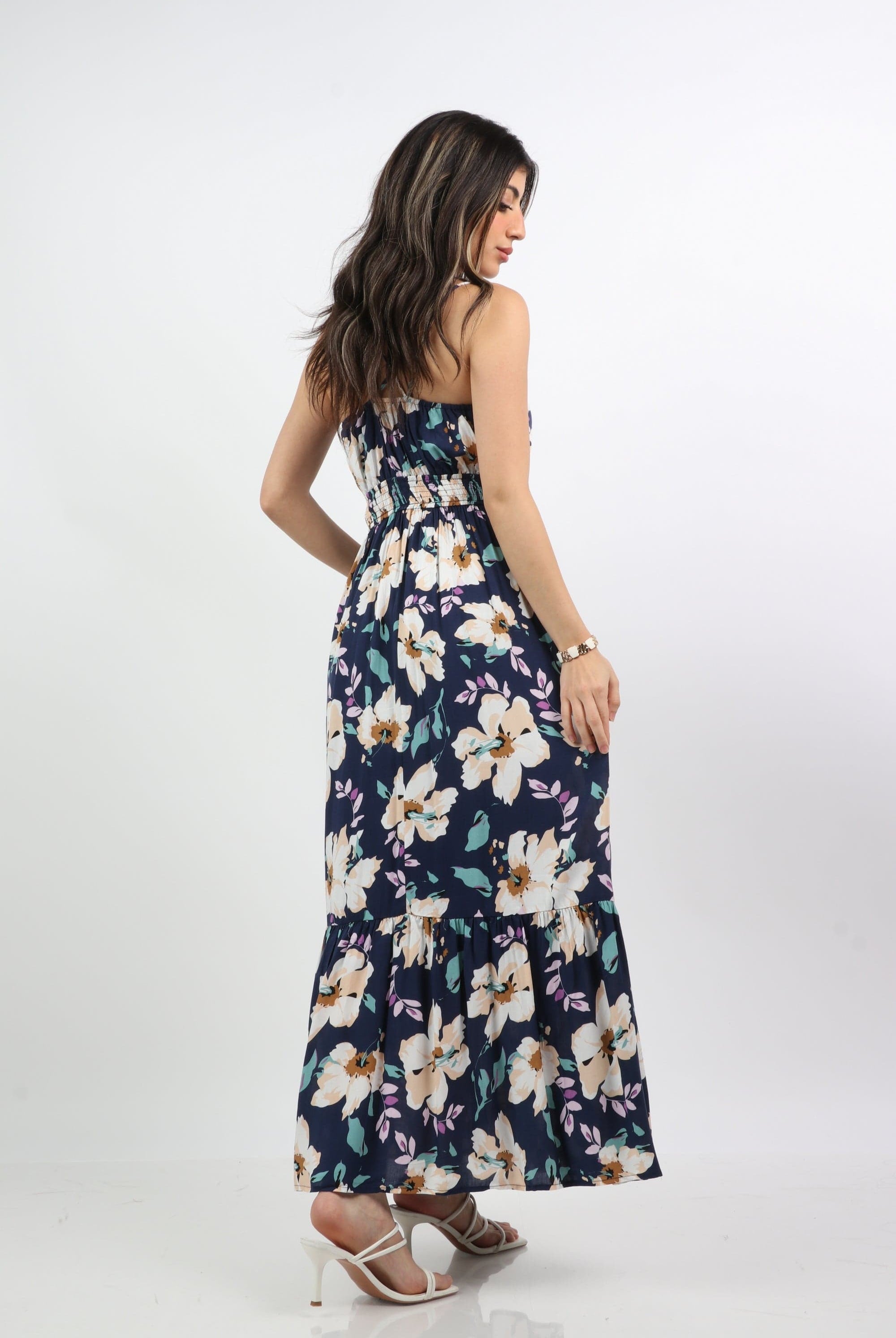 ميكا فستان طويل مشجر واسع رقبة دائرية بحمالات رفيعة