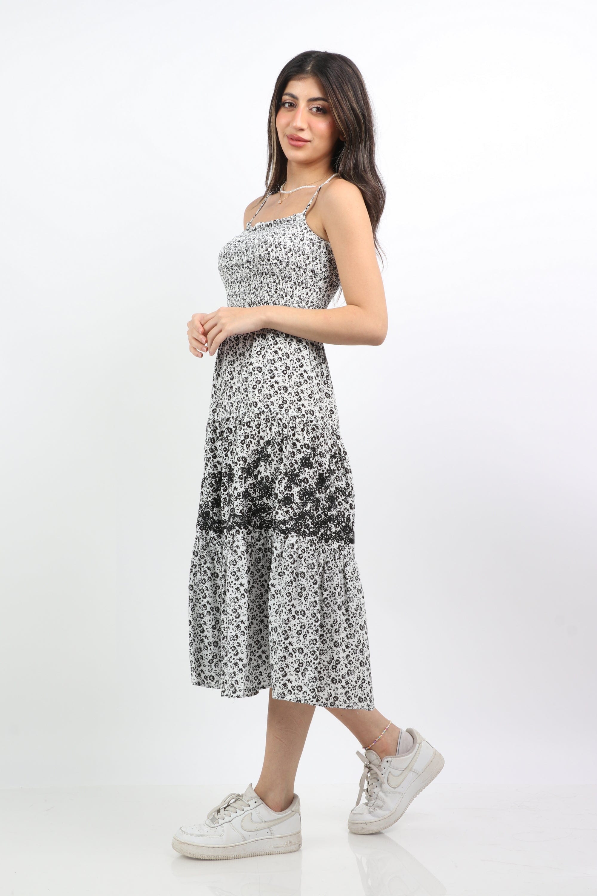 ميكا فستان ميدي حمالات رفيعة مشجر