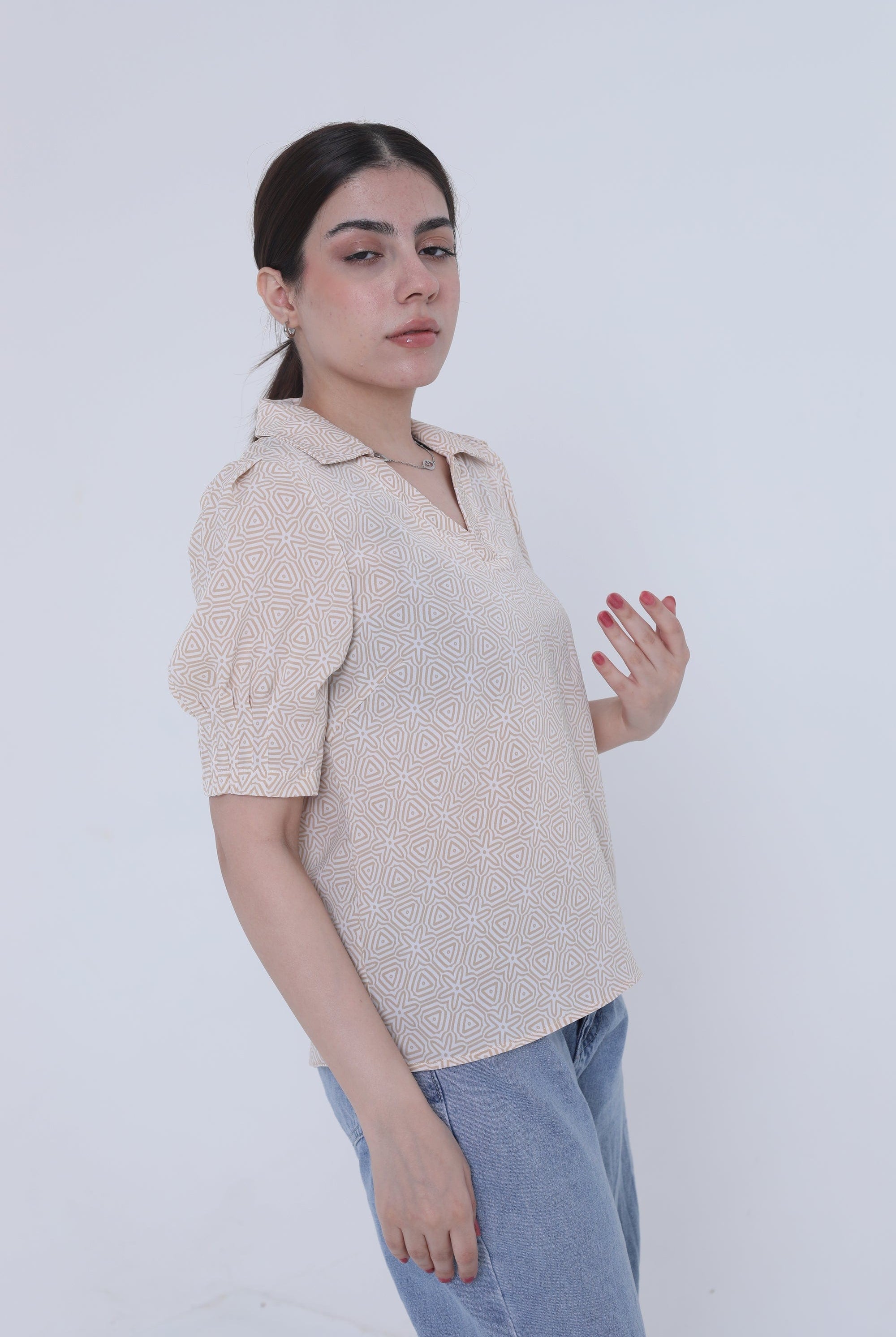 ميكا قميص بياقة ورقبة سبعة نص كم بف نسائي