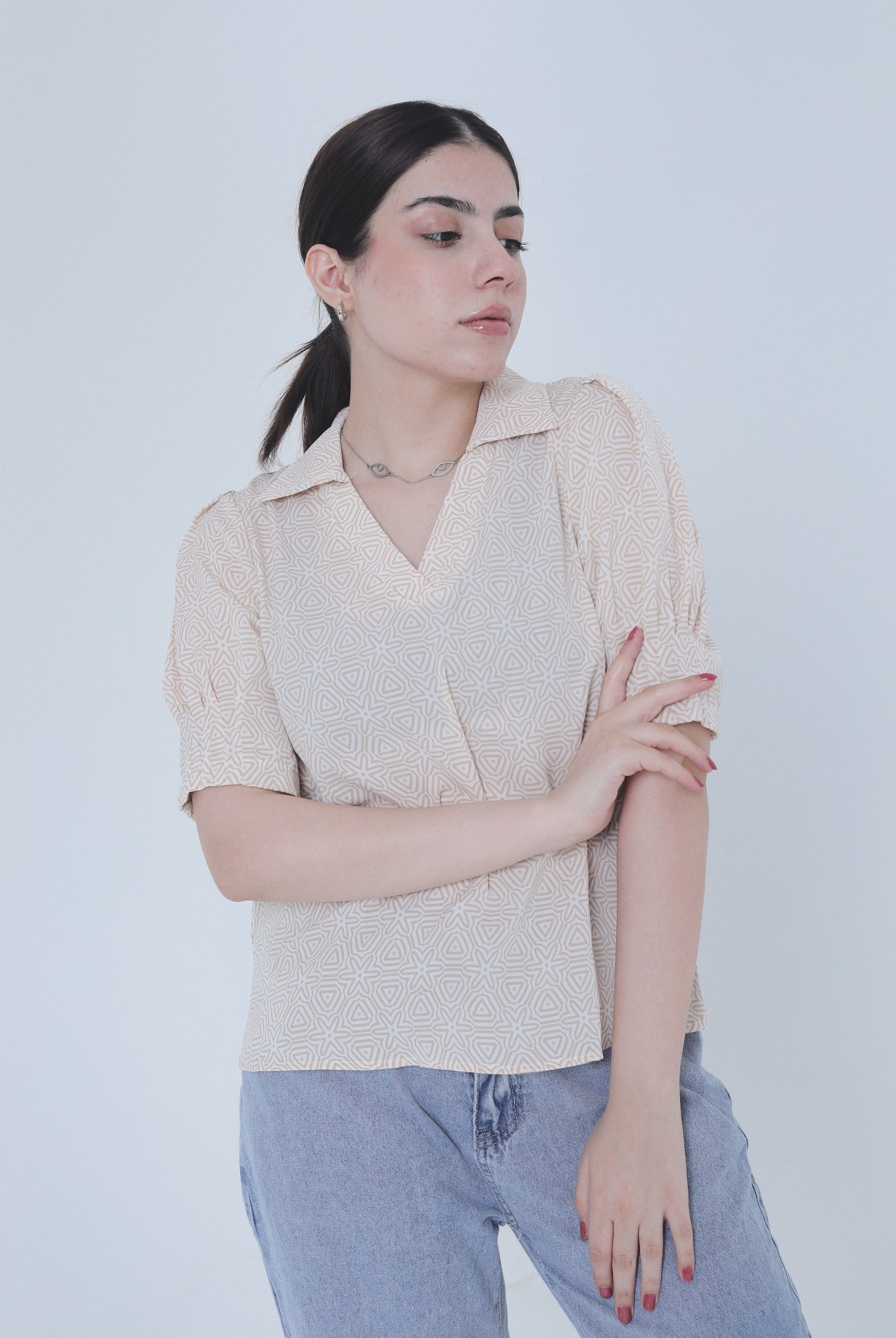 ميكا قميص بياقة ورقبة سبعة نص كم بف نسائي