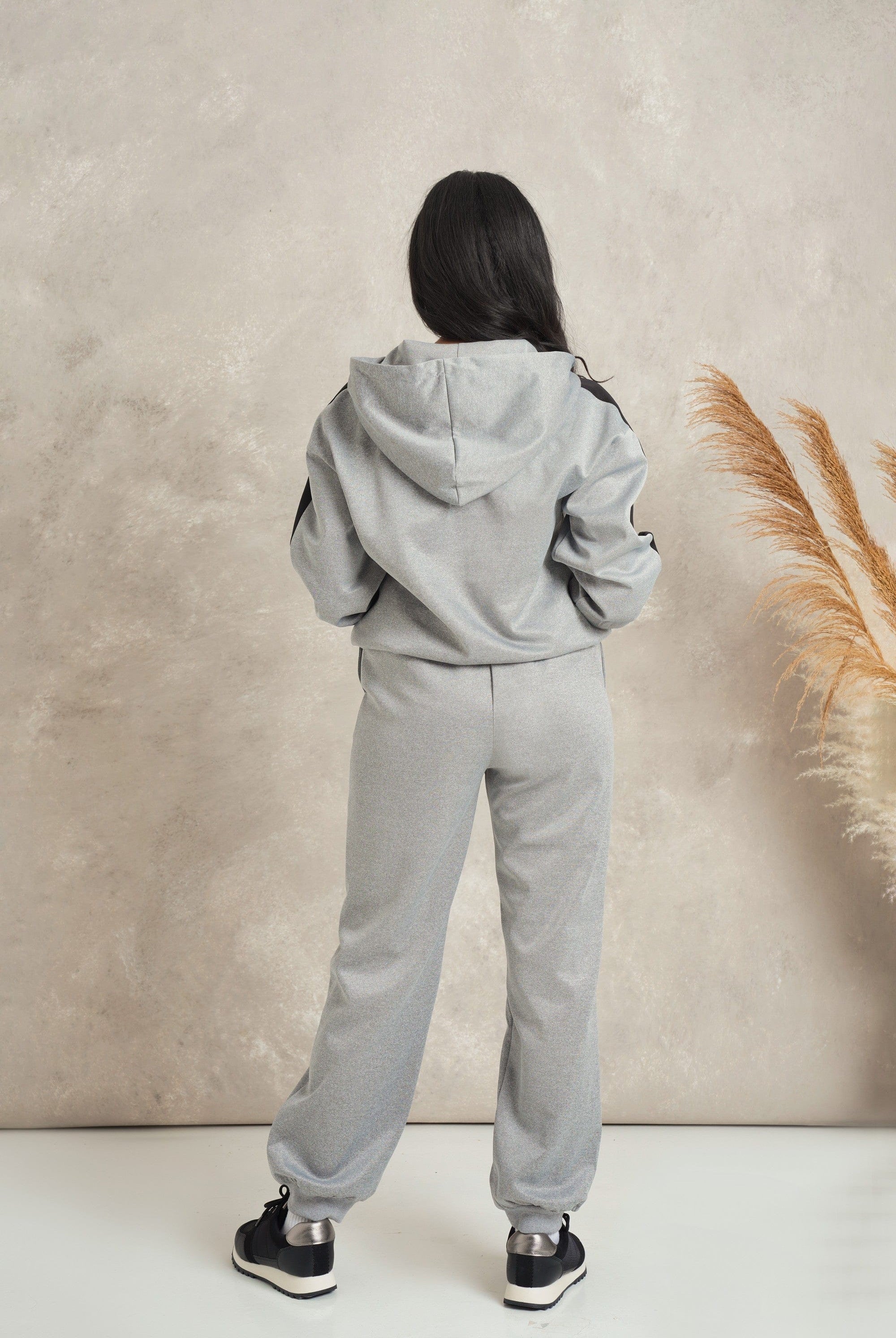 ميكا بنطلون طويل بأستك على الخصر ورباط نسائي