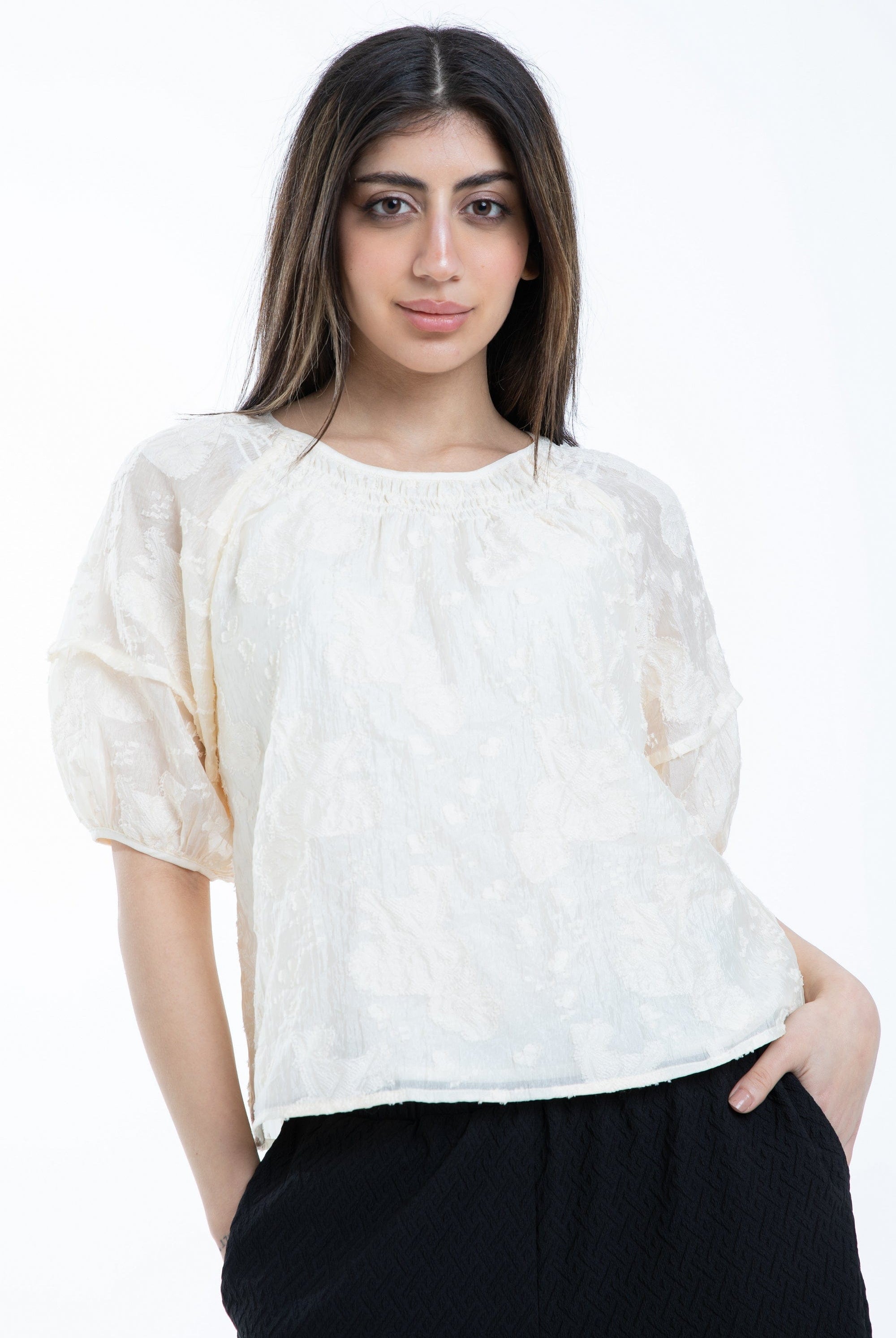 ميكا توب مطرز مشجر كم قصير بف نسائي