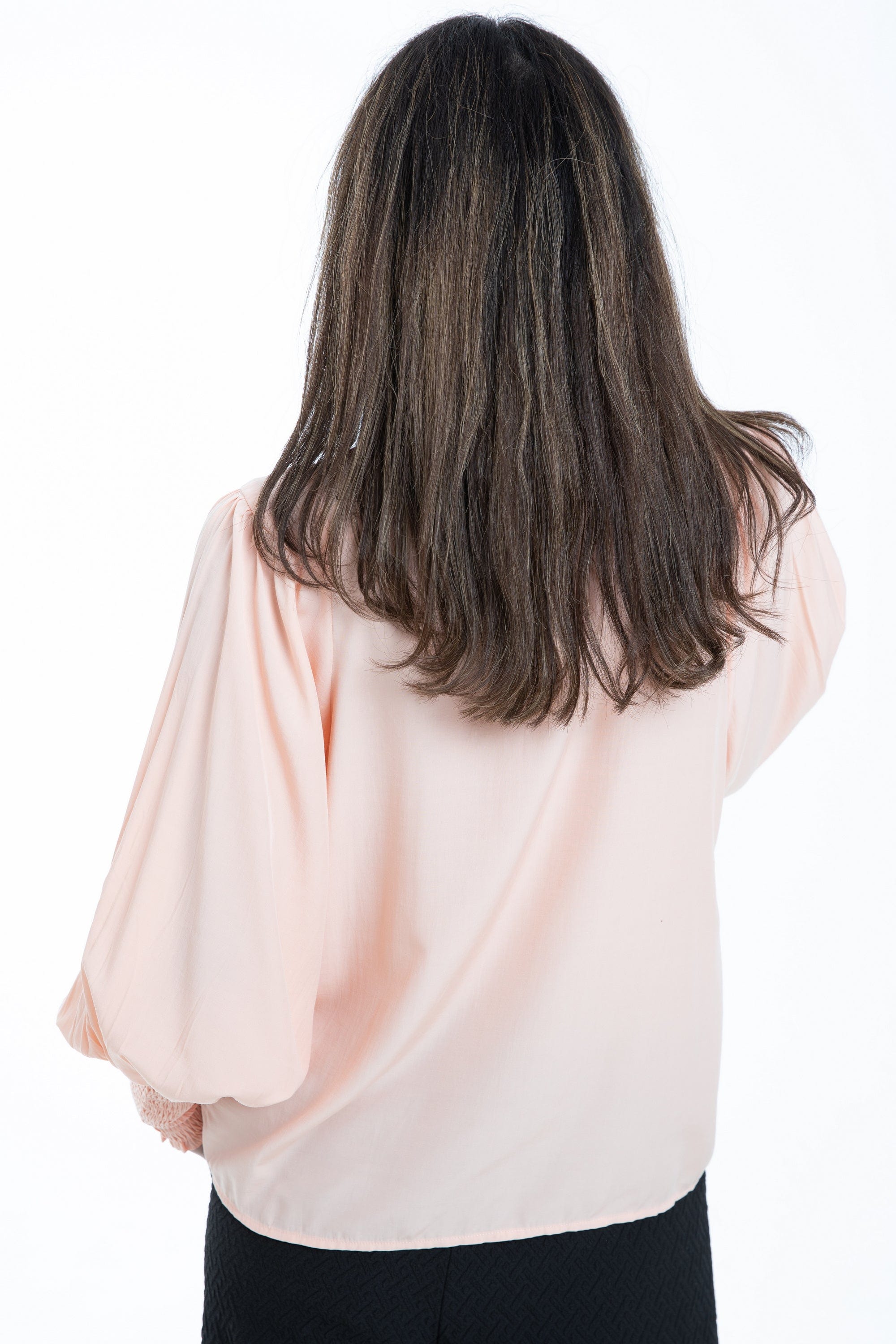 ميكا قميص سادة بأزرار أمامية كم طويل نسائي