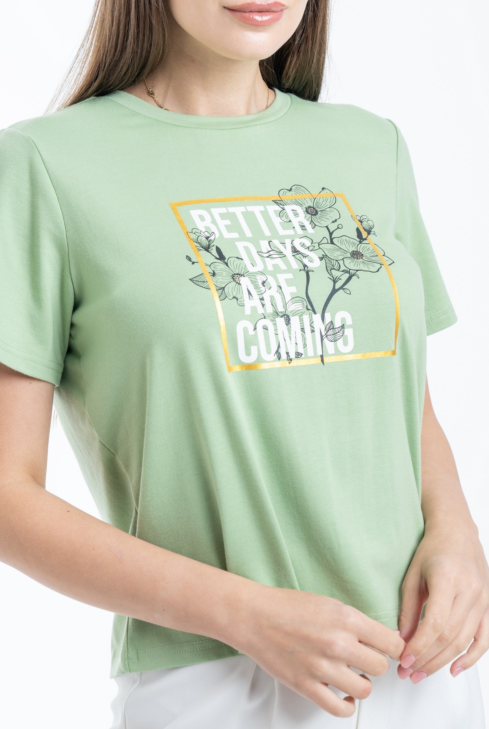 ميكا توب بنقشة على الصدر كم قصير نسائي