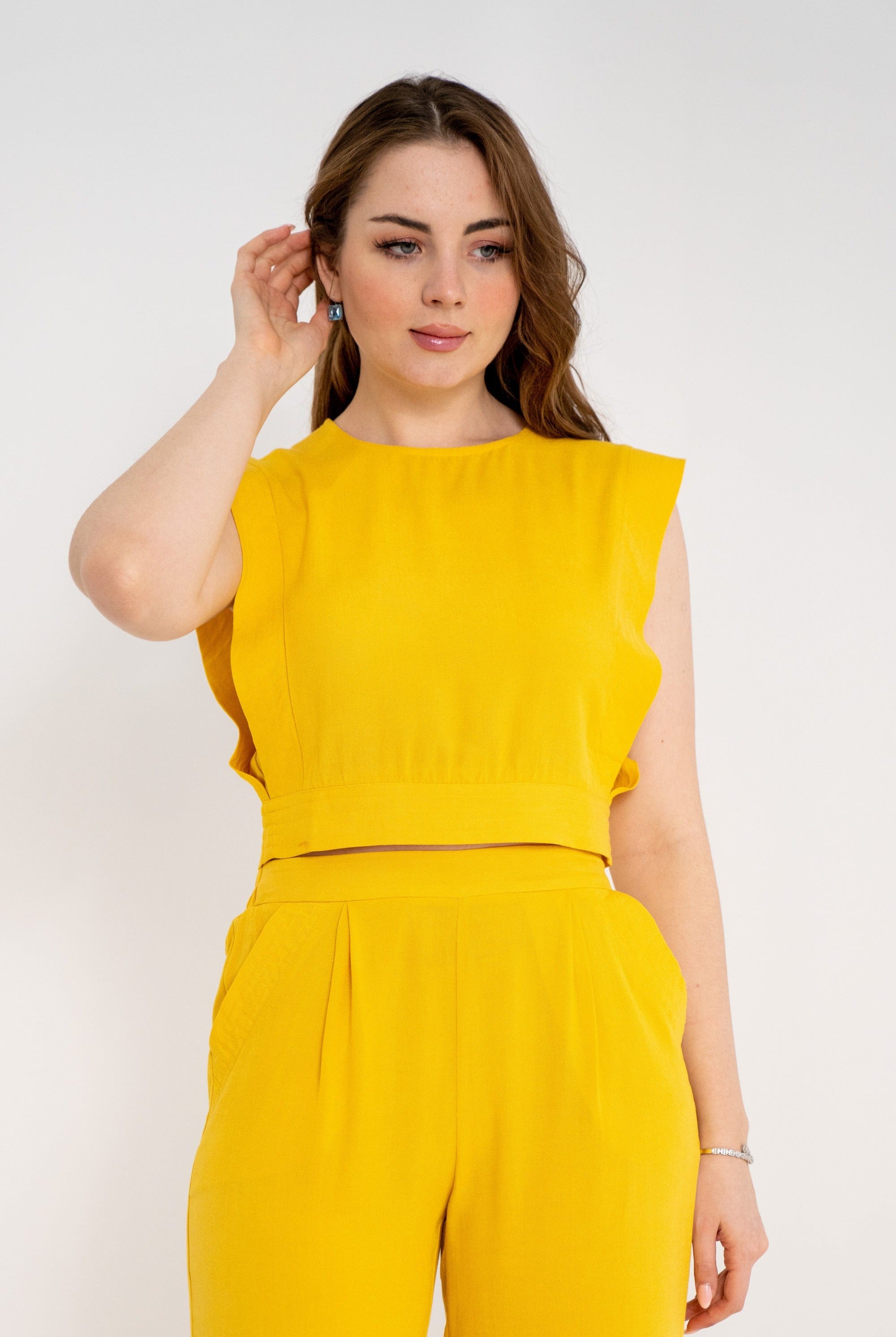 ميكا توب سادة كروب كت نسائي