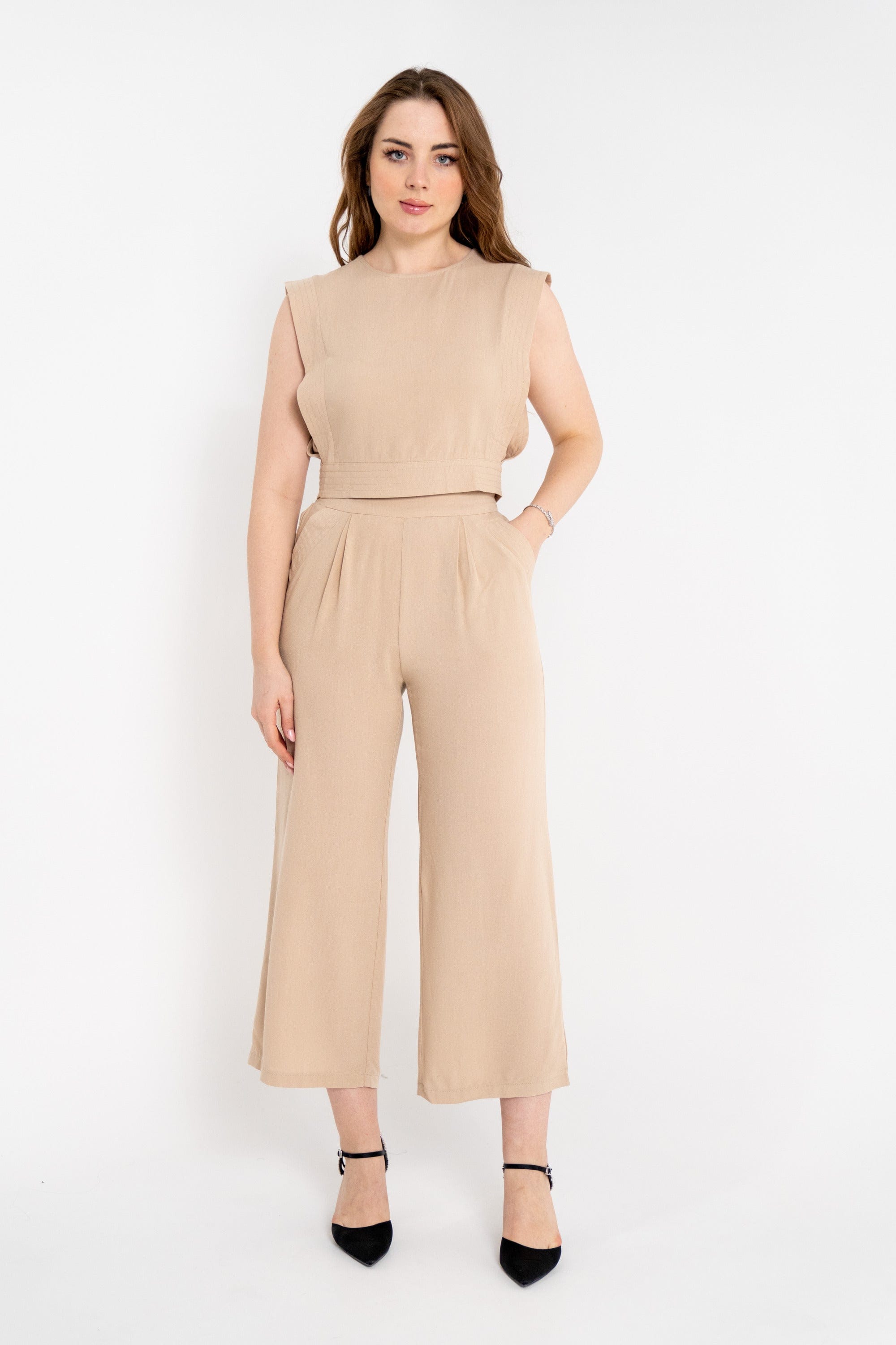 ميكا توب سادة كروب كت نسائي