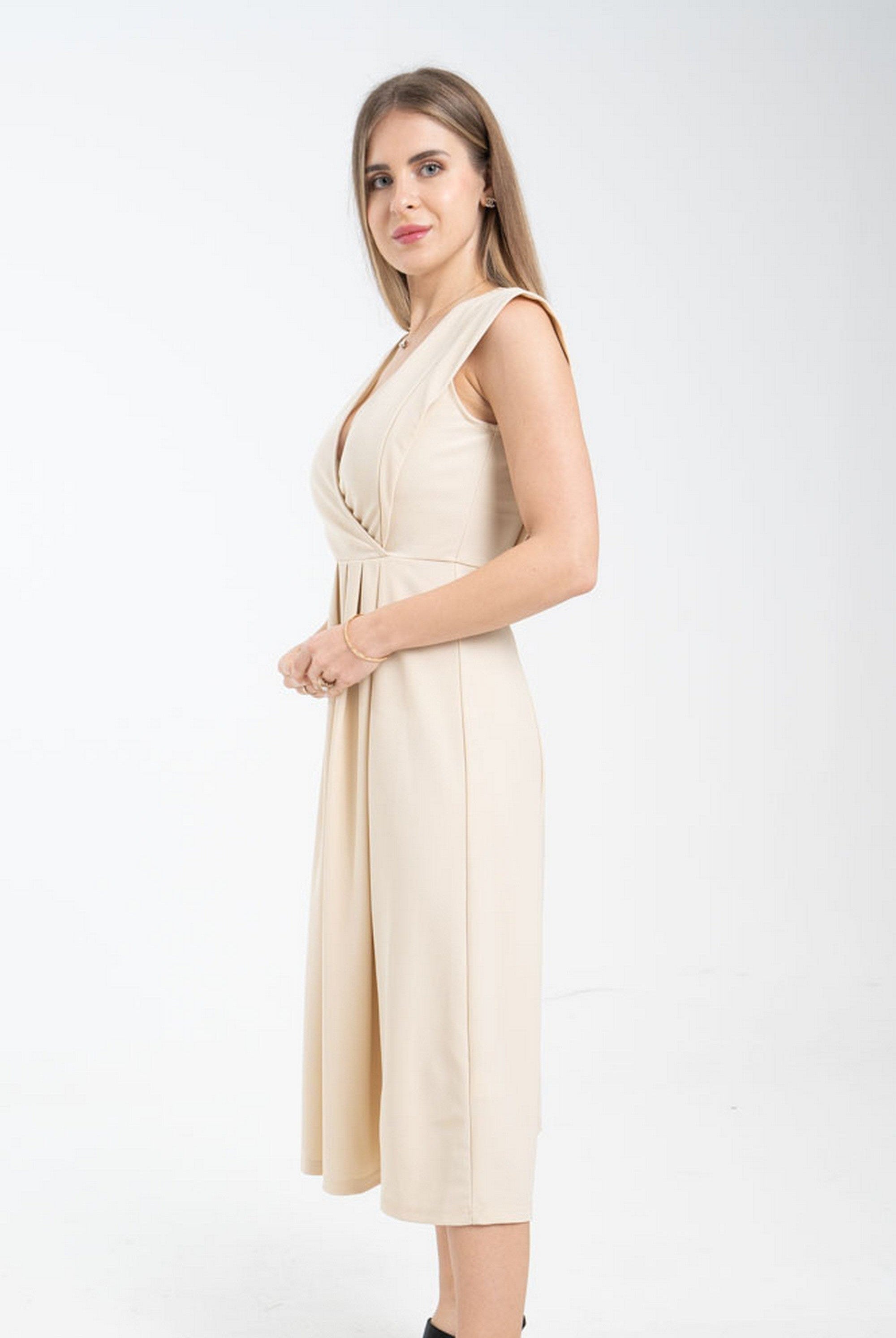 ميكا فستان ميدي سادة كلوش كت بفتحة صدر نسائي